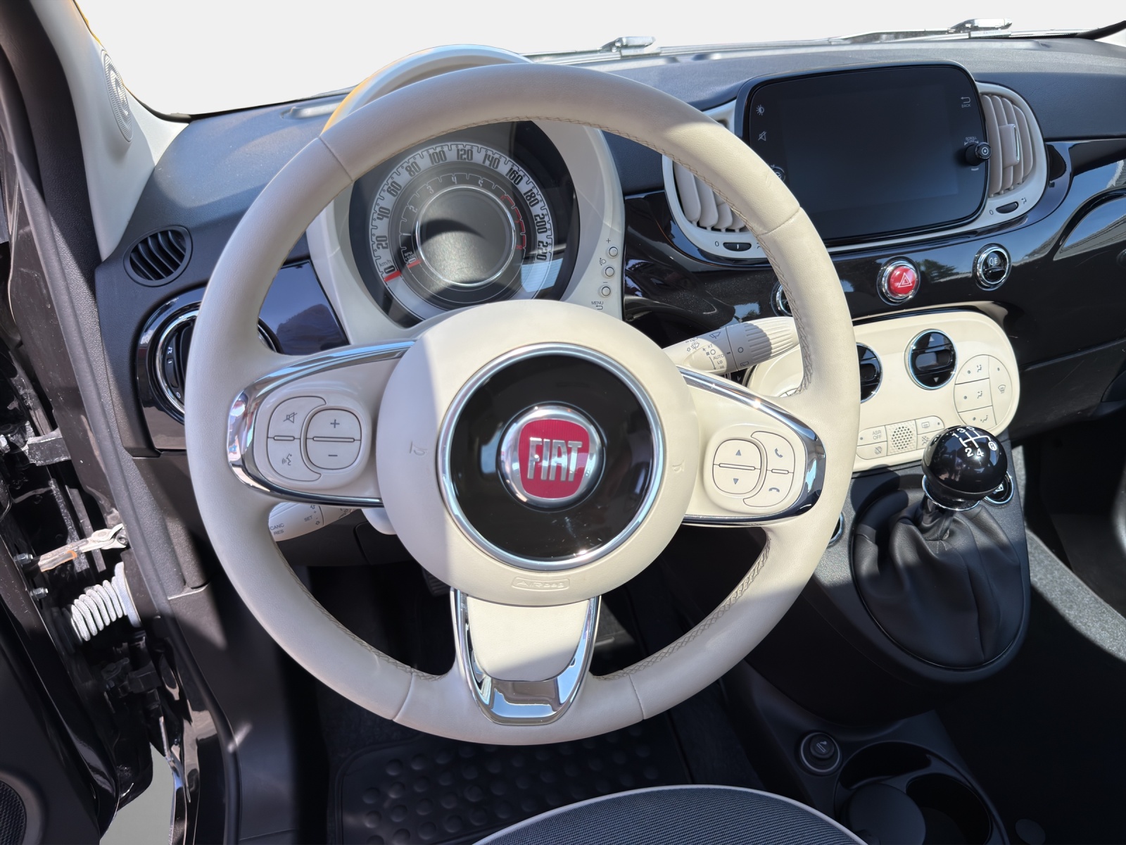 FIAT 500 0.9T/85 TwinAir Lounge-image-12