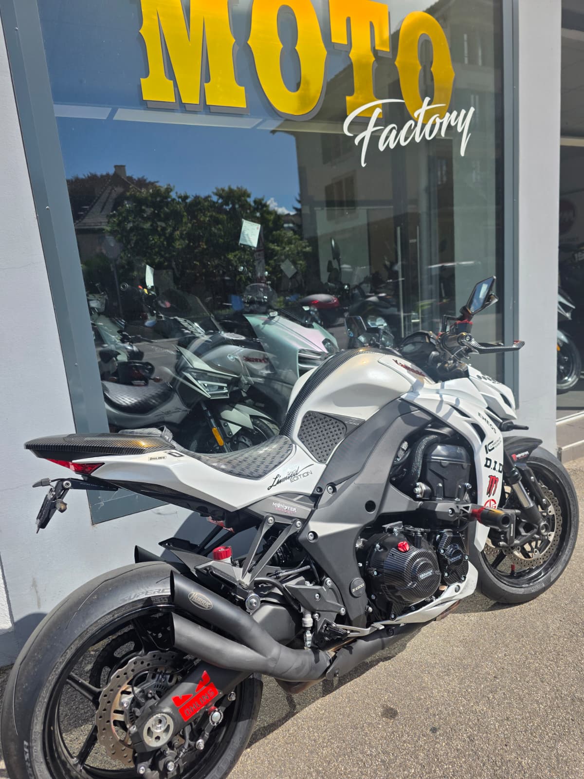 KAWASAKI Z 1000 ABS-showroom-element-2