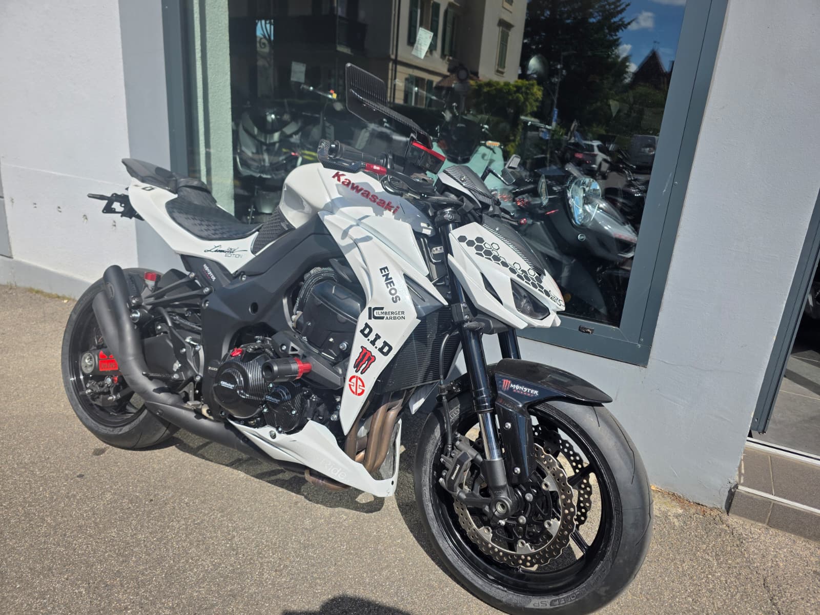 KAWASAKI Z 1000 ABS-showroom-element-1