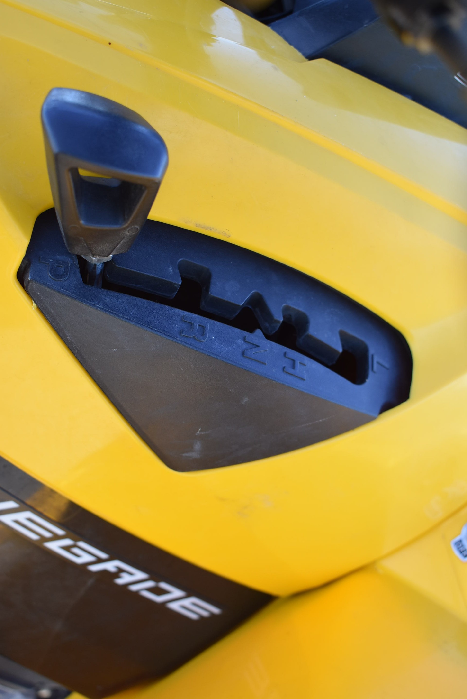 CAN-AM Renegade 800 4x4-image-9