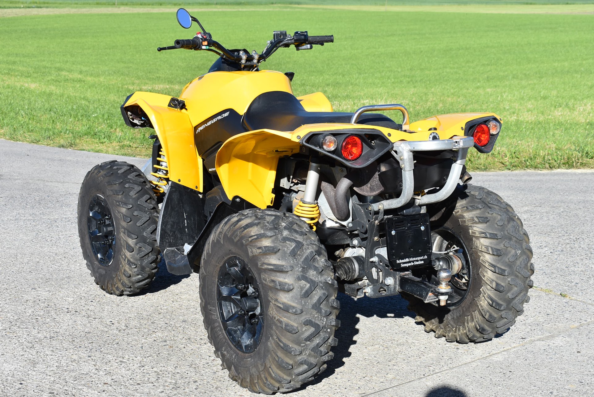 CAN-AM Renegade 800 4x4-image-4