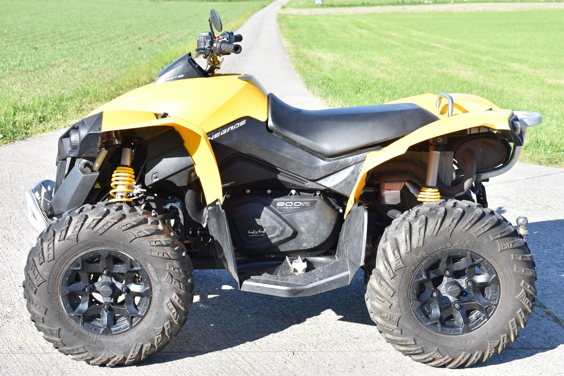 CAN-AM Renegade 800 4x4-showroom-element-3