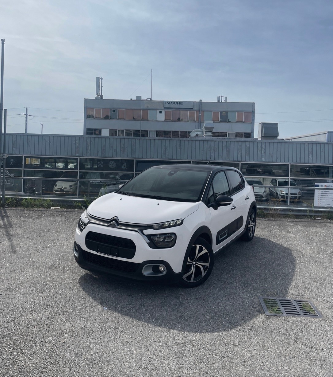 CITROEN C3 1.2i PureTech Elle EAT6-image-0