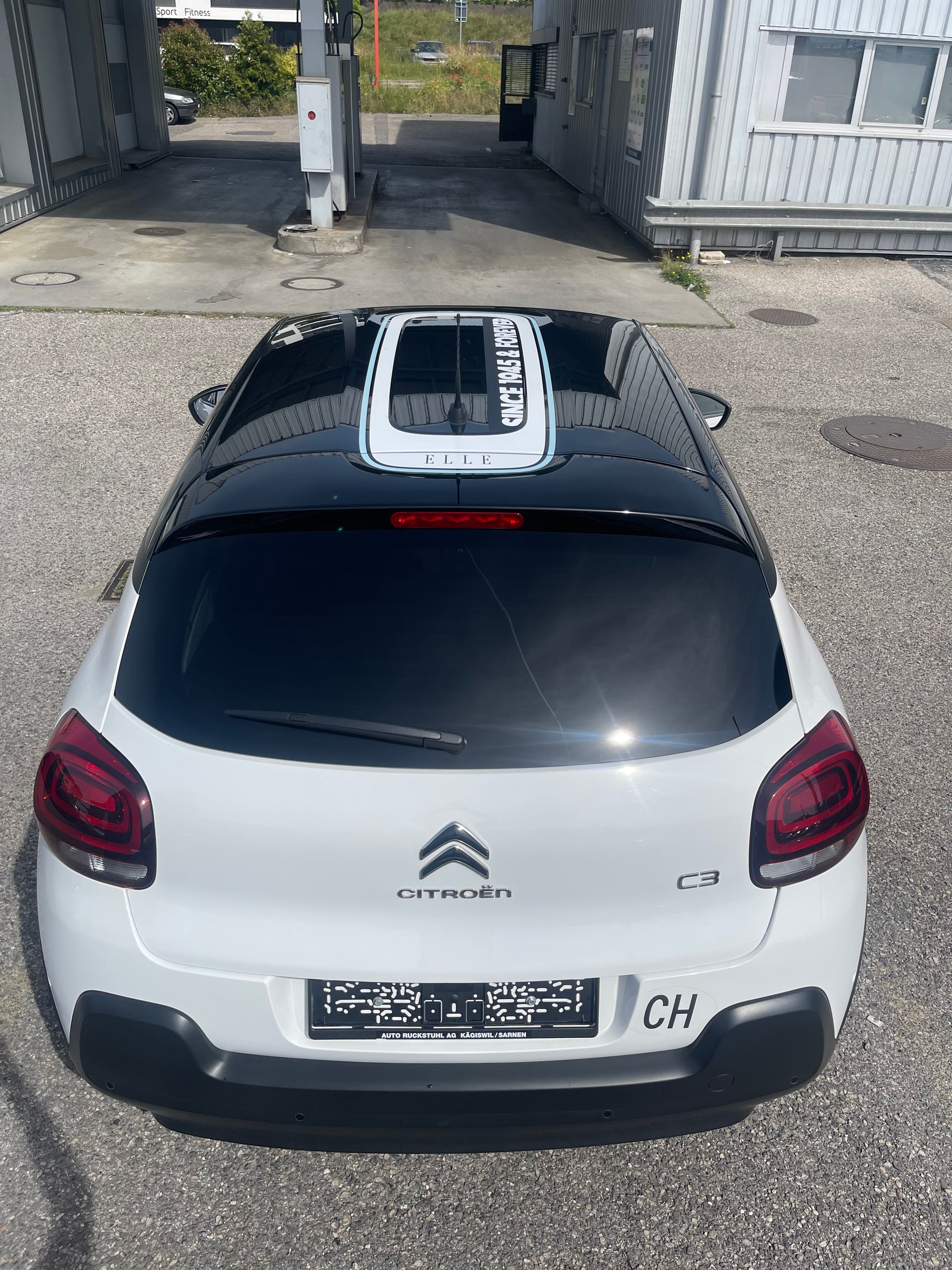 CITROEN C3 1.2i PureTech Elle EAT6-image-5