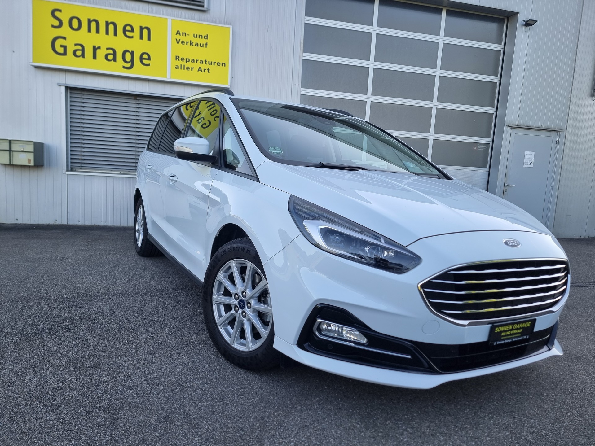 FORD Galaxy 2.5 FHEV Trend 7Pl CVT-image-2