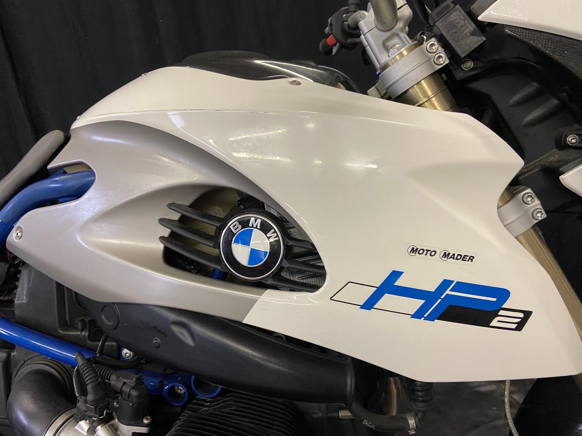 BMW HP2 Megamoto 1200-image-2