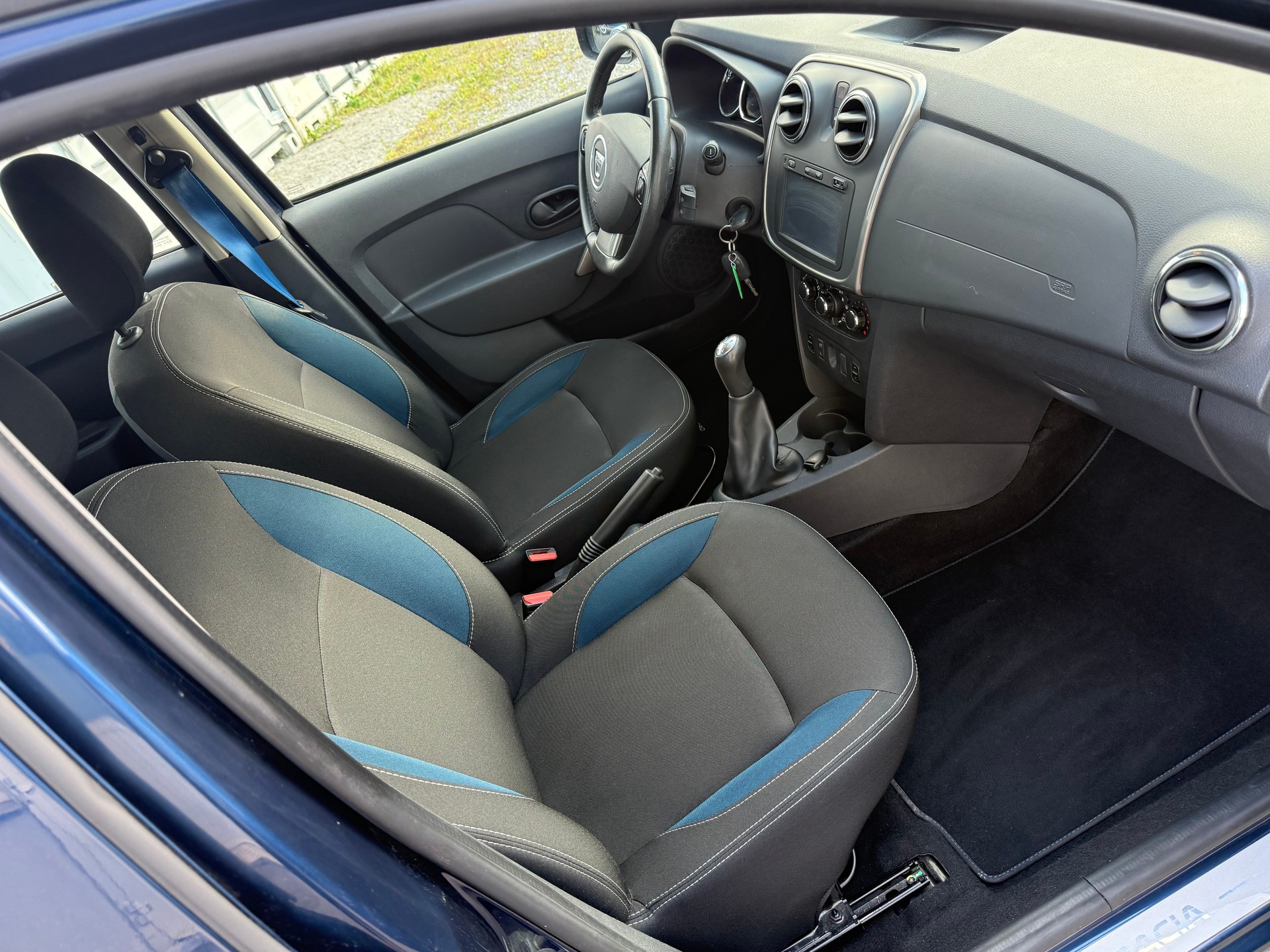 DACIA Sandero Tce 90 Ambiance-image-10