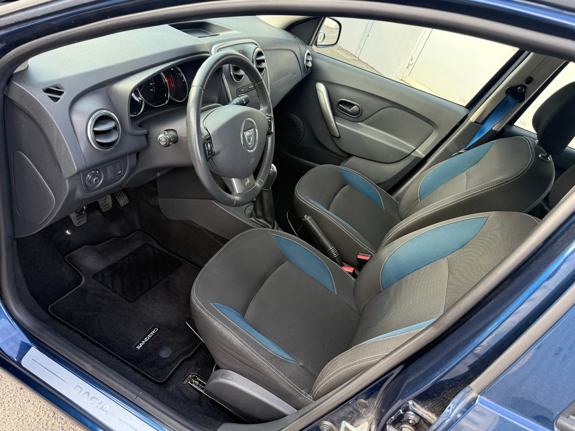 DACIA Sandero Tce 90 Ambiance-image-8