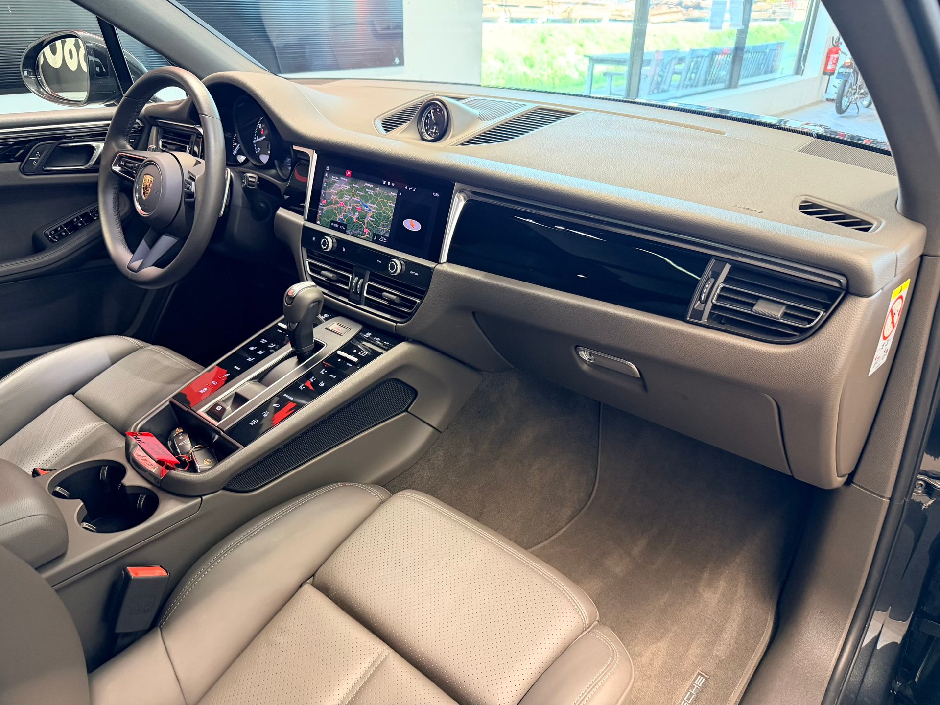 PORSCHE Macan S PDK-image-20
