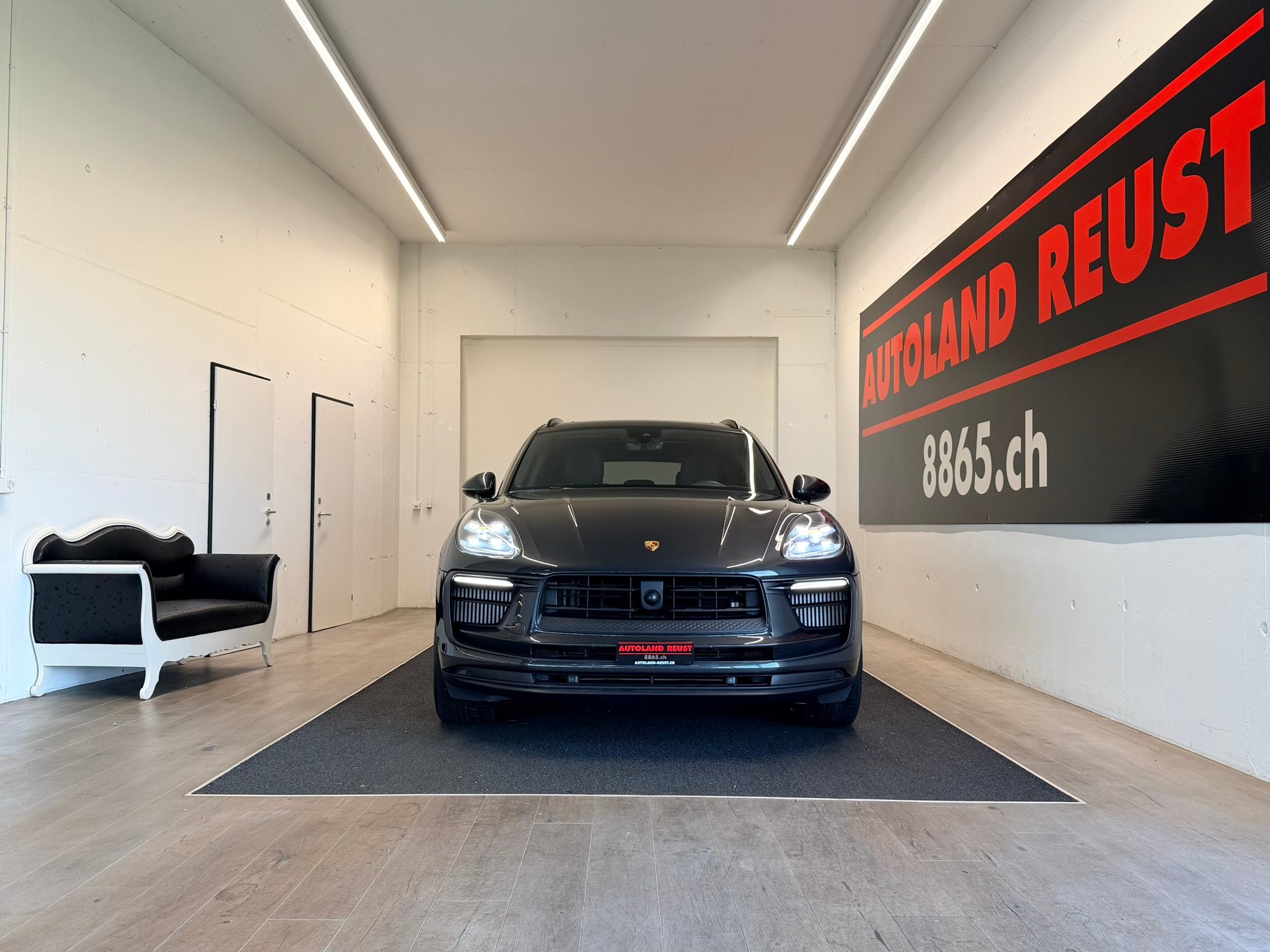 PORSCHE Macan S PDK-image-1