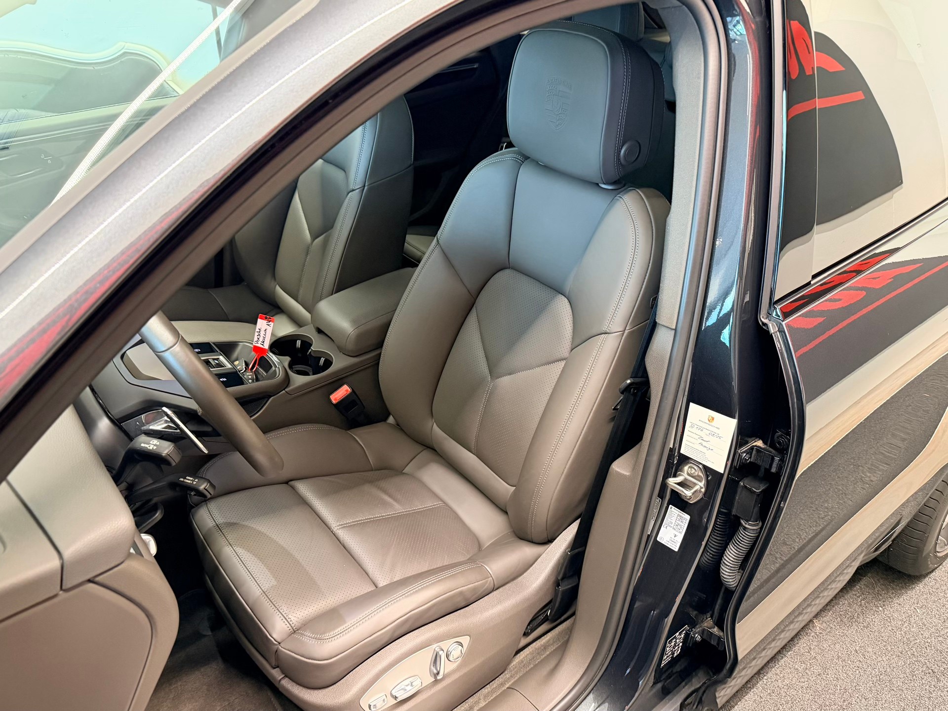 PORSCHE Macan S PDK-image-14