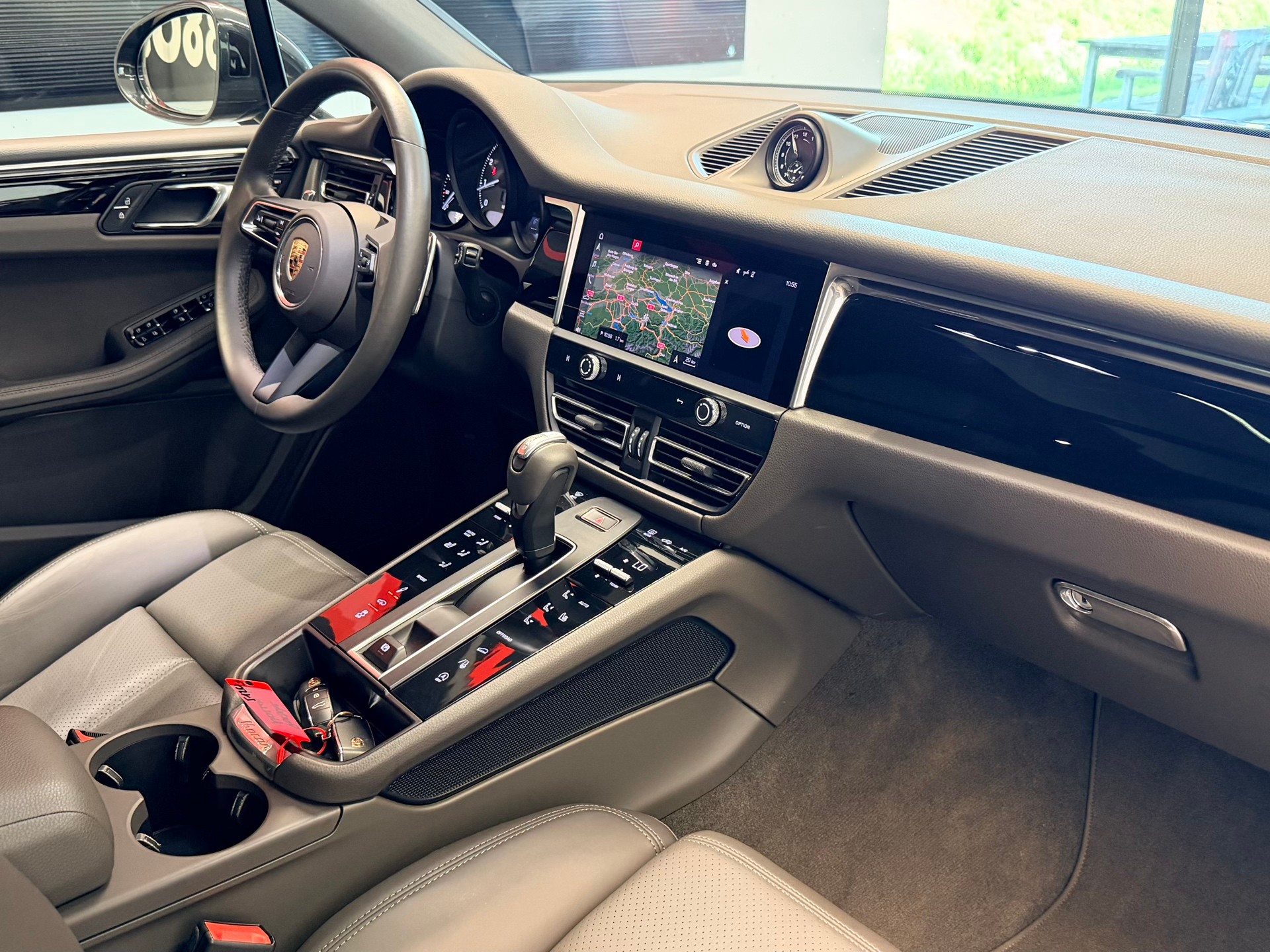 PORSCHE Macan S PDK-image-21