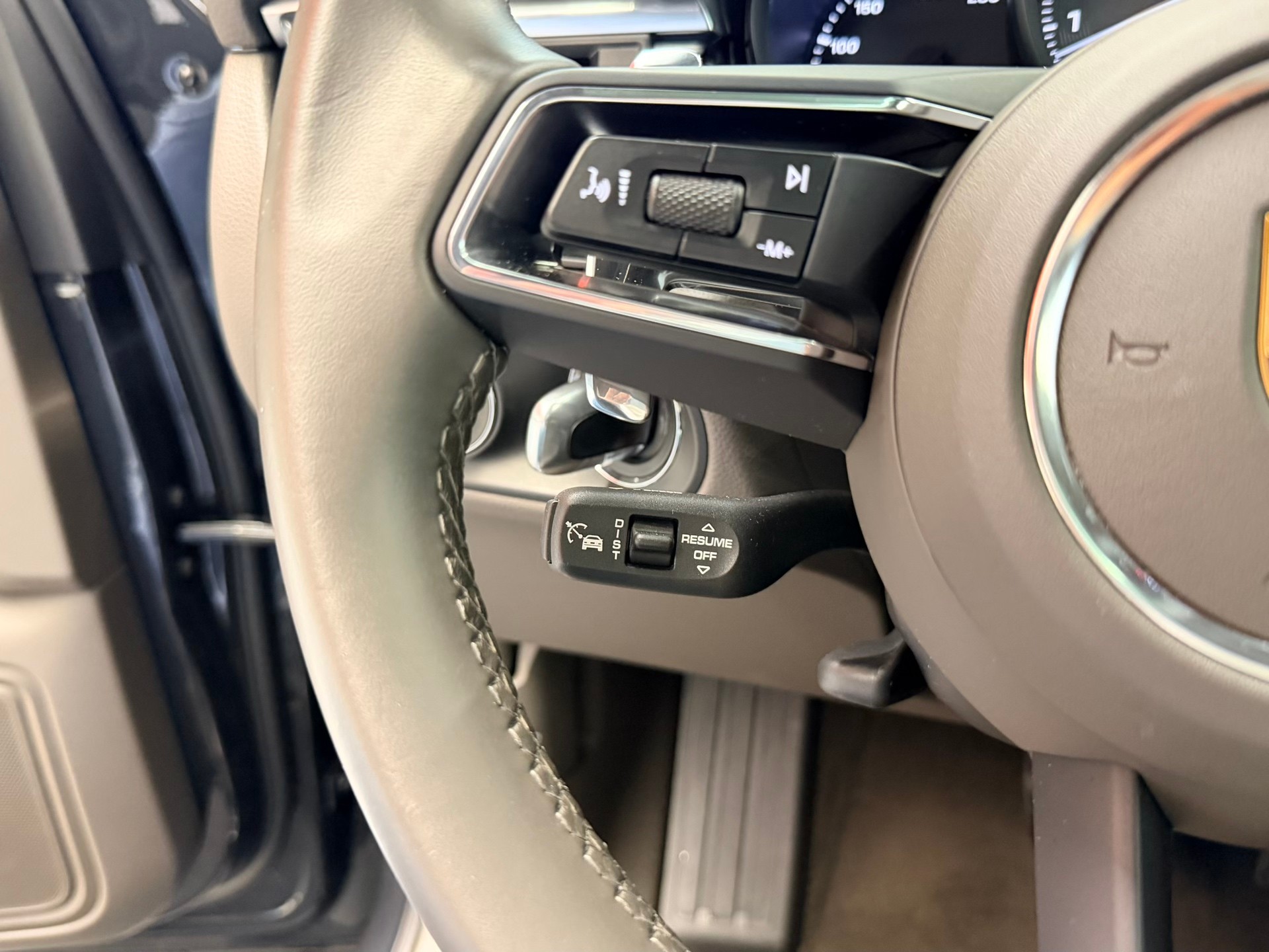 PORSCHE Macan S PDK-image-27