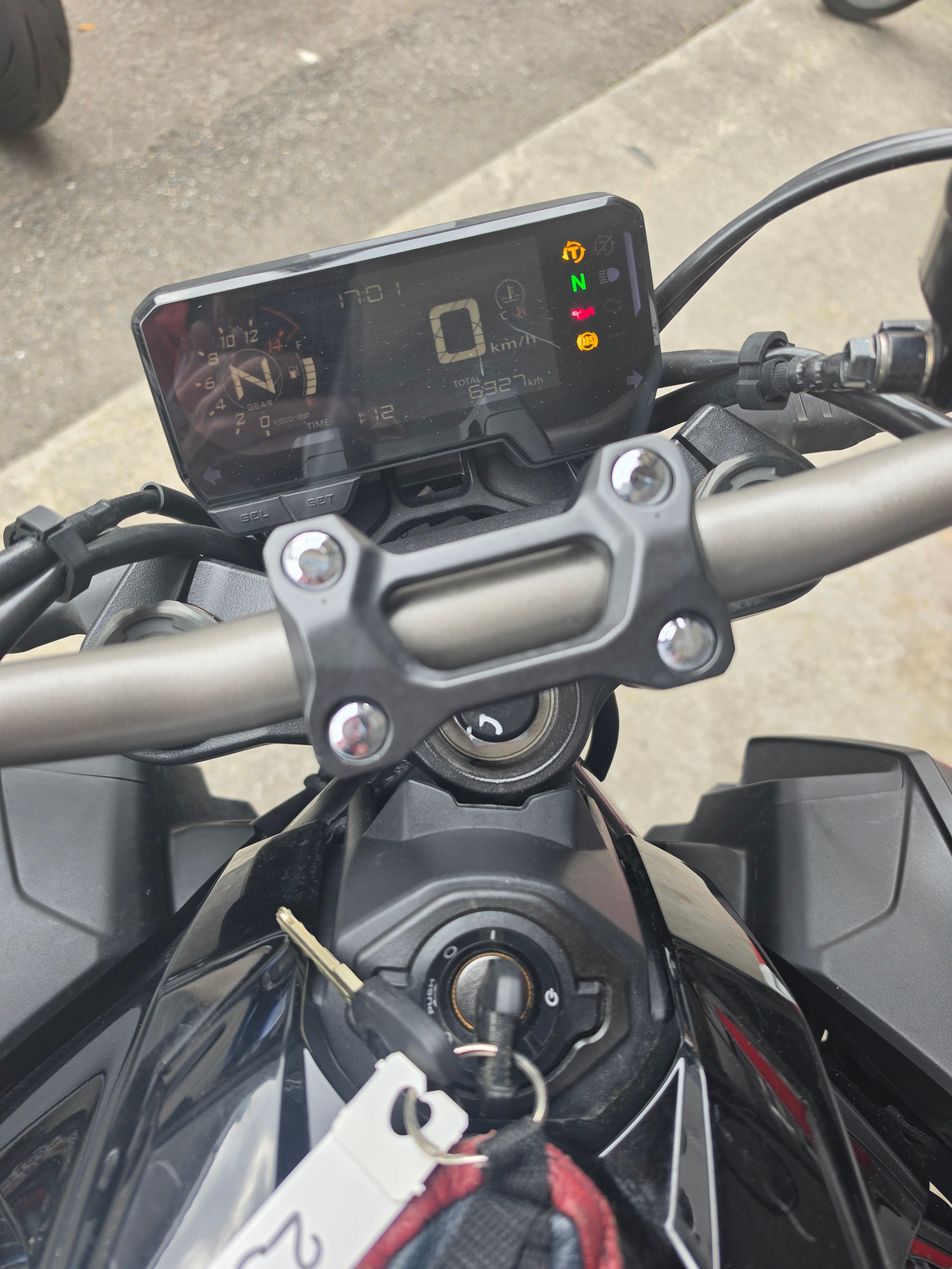 HONDA CB 650 R ABS-showroom-element-2