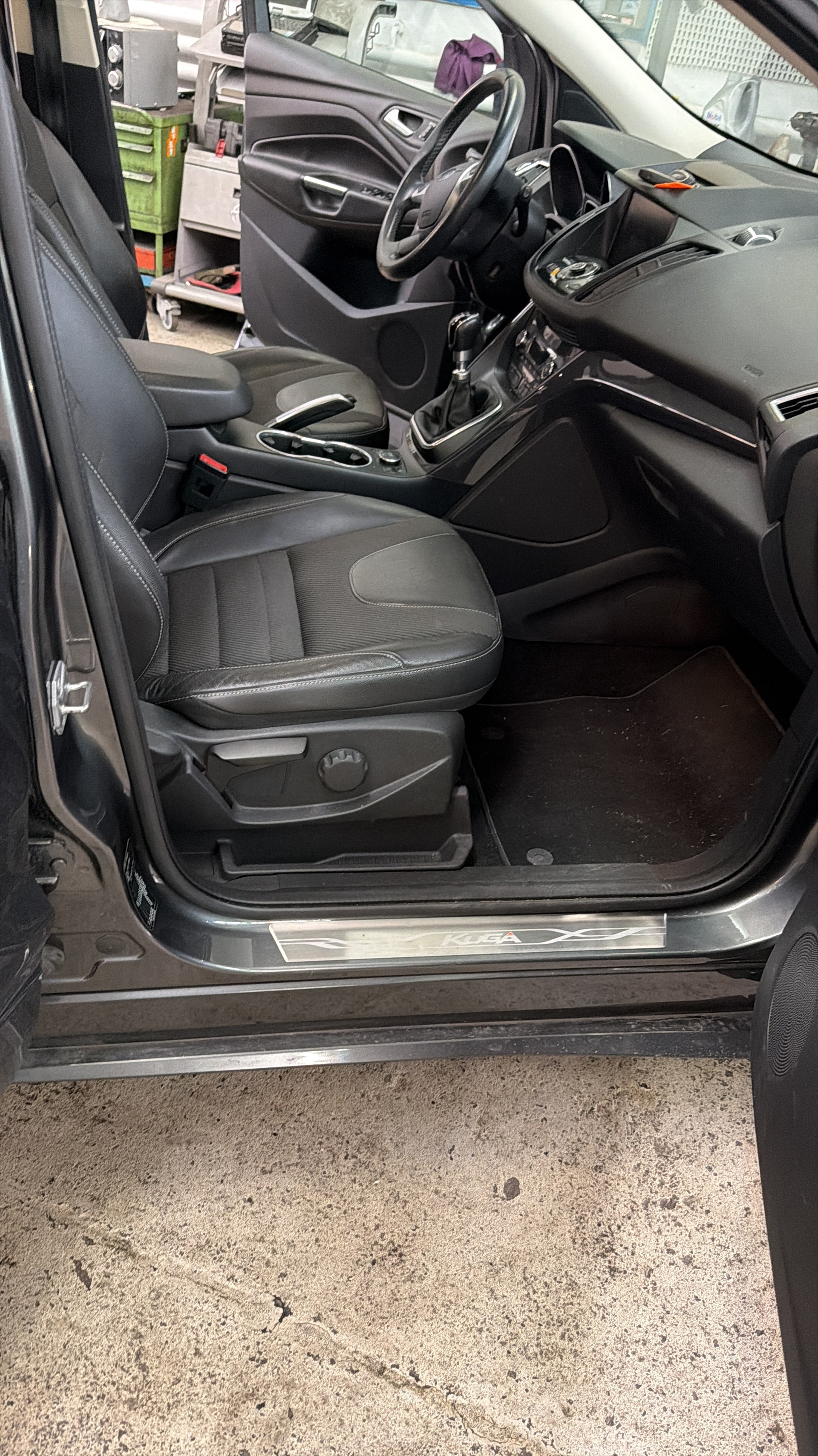 FORD Kuga 2.0 TDCi Titanium S 4WD-image-12