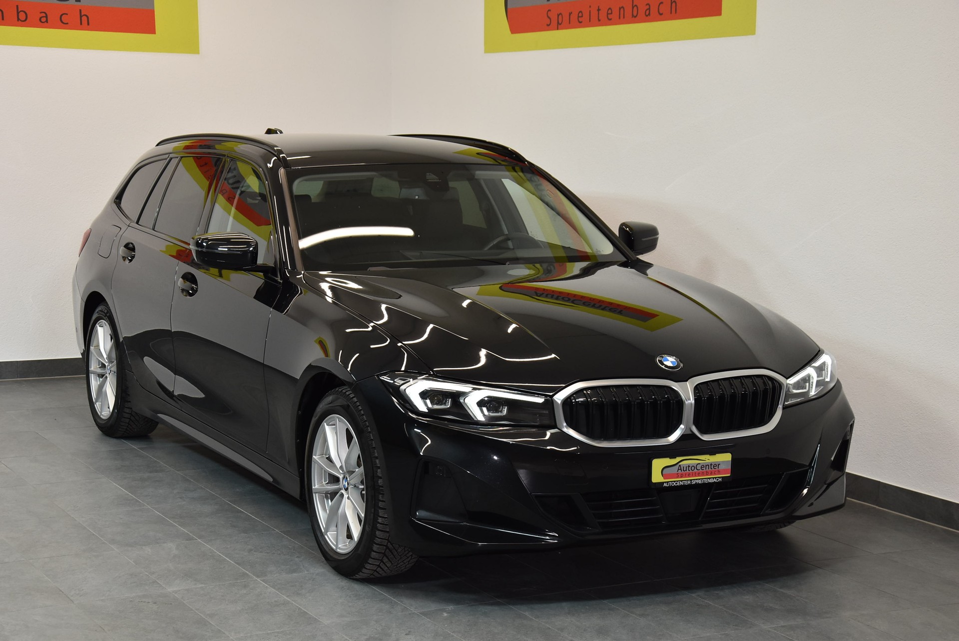 BMW 318d 48V Touring Steptronic-image-0