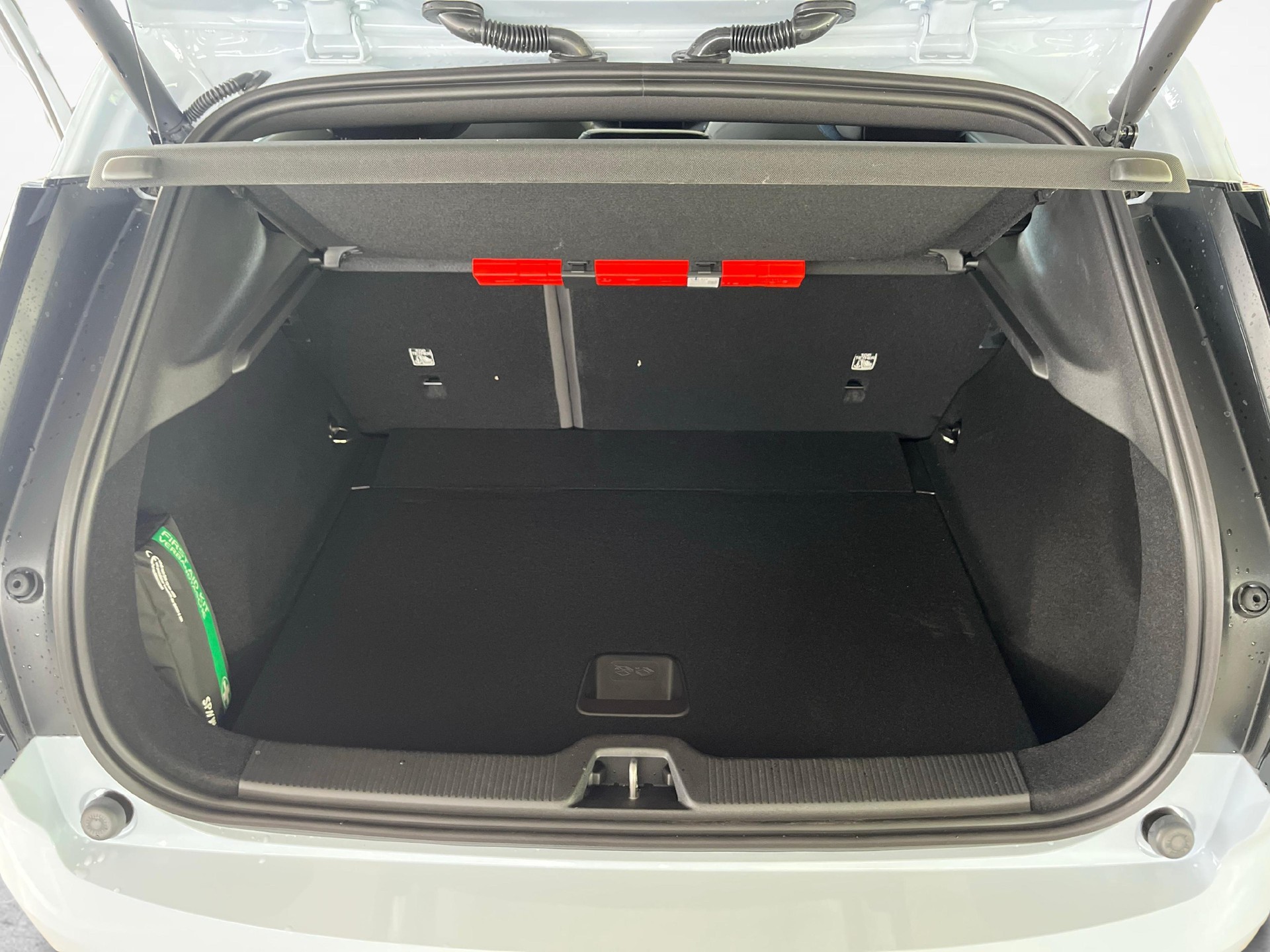 VOLVO EX30 E60 Plus-image-13