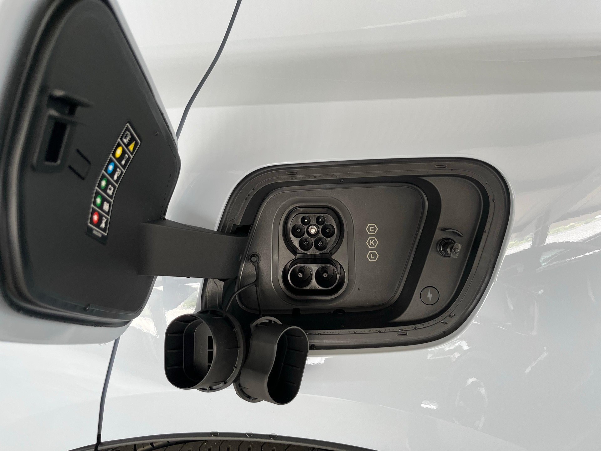 VOLVO EX30 E60 Plus-image-15