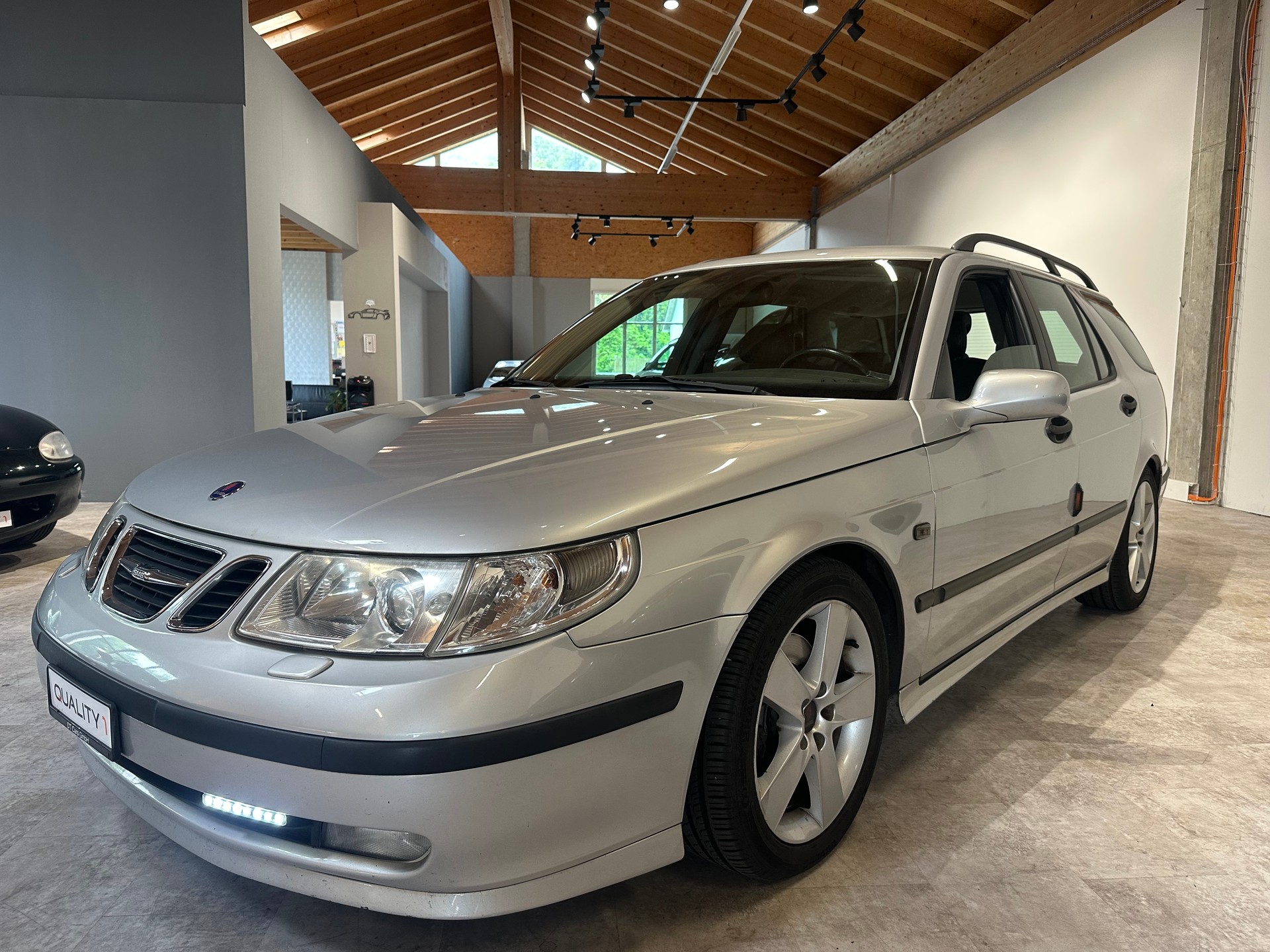 SAAB 9-5 2.3T Aero Aut. / Frisch ab MFK und Service/8 x Aluräder-image-0