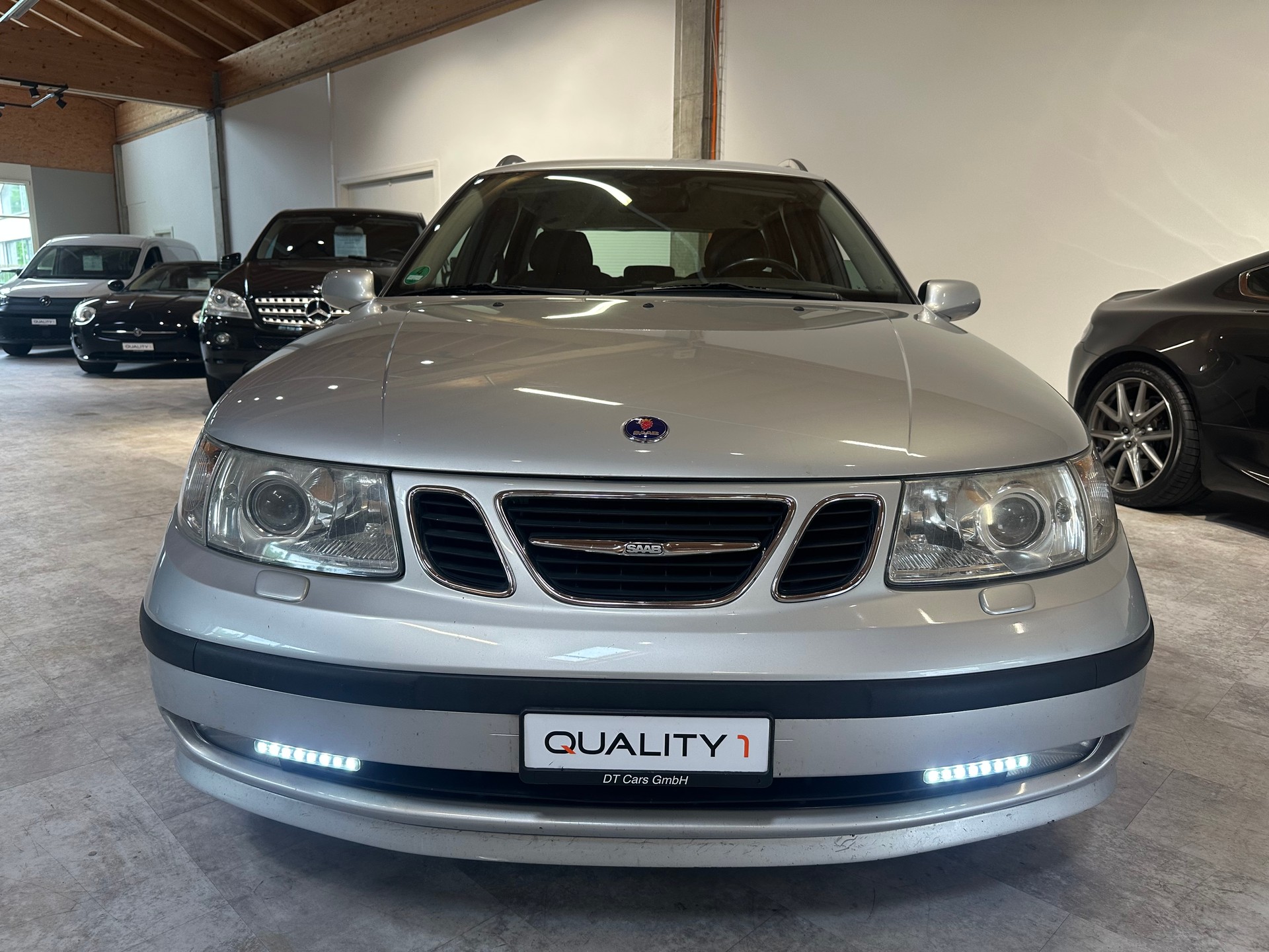 SAAB 9-5 2.3T Aero Aut. / Frisch ab MFK und Service/8 x Aluräder-image-1