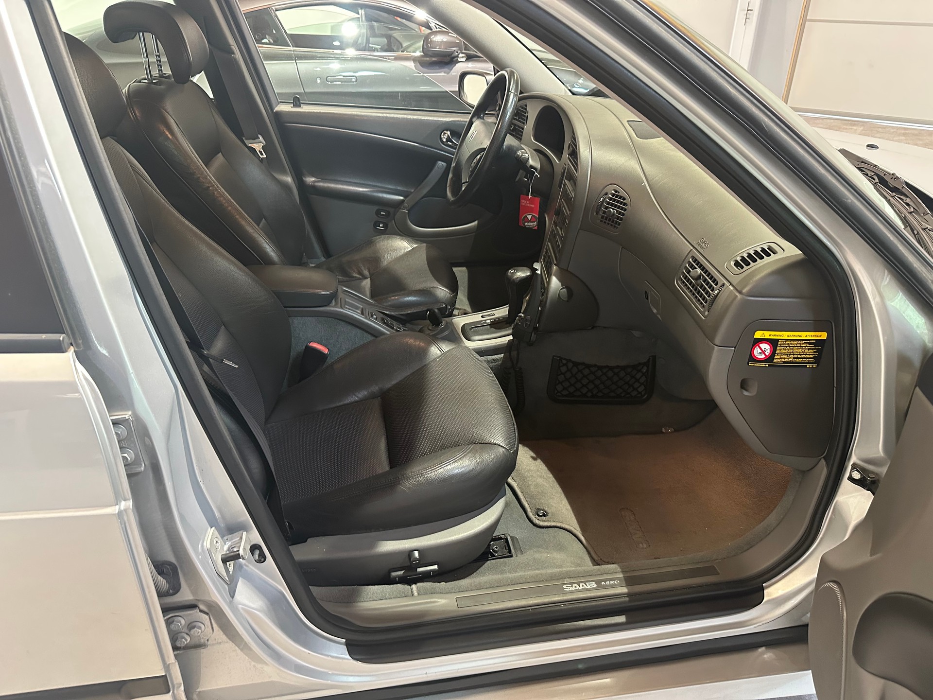 SAAB 9-5 2.3T Aero Aut. / Frisch ab MFK und Service/8 x Aluräder-image-12