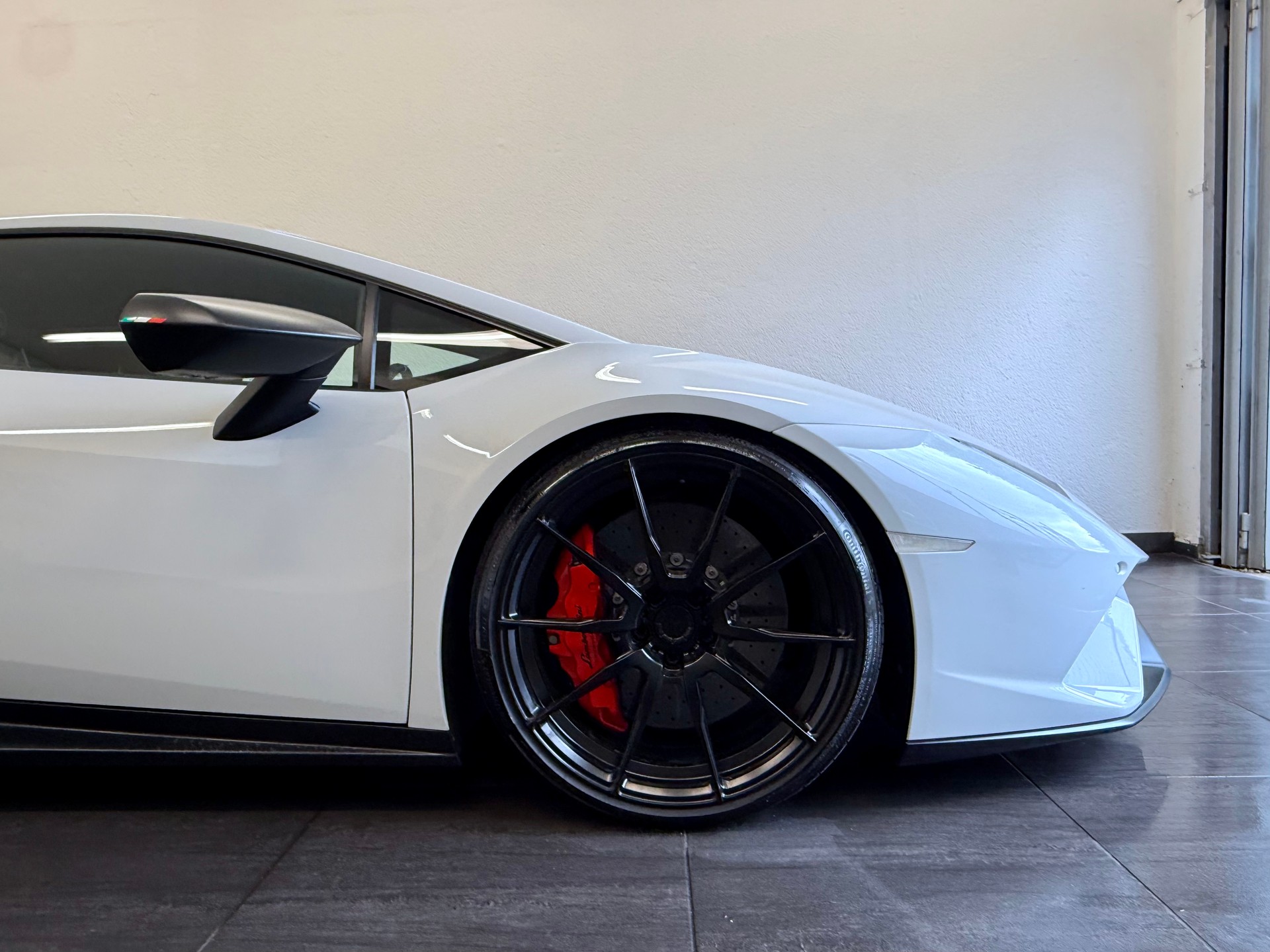 LAMBORGHINI Huracan LP640-4 Coupé Performante "UNIKAT" DCT-image-3