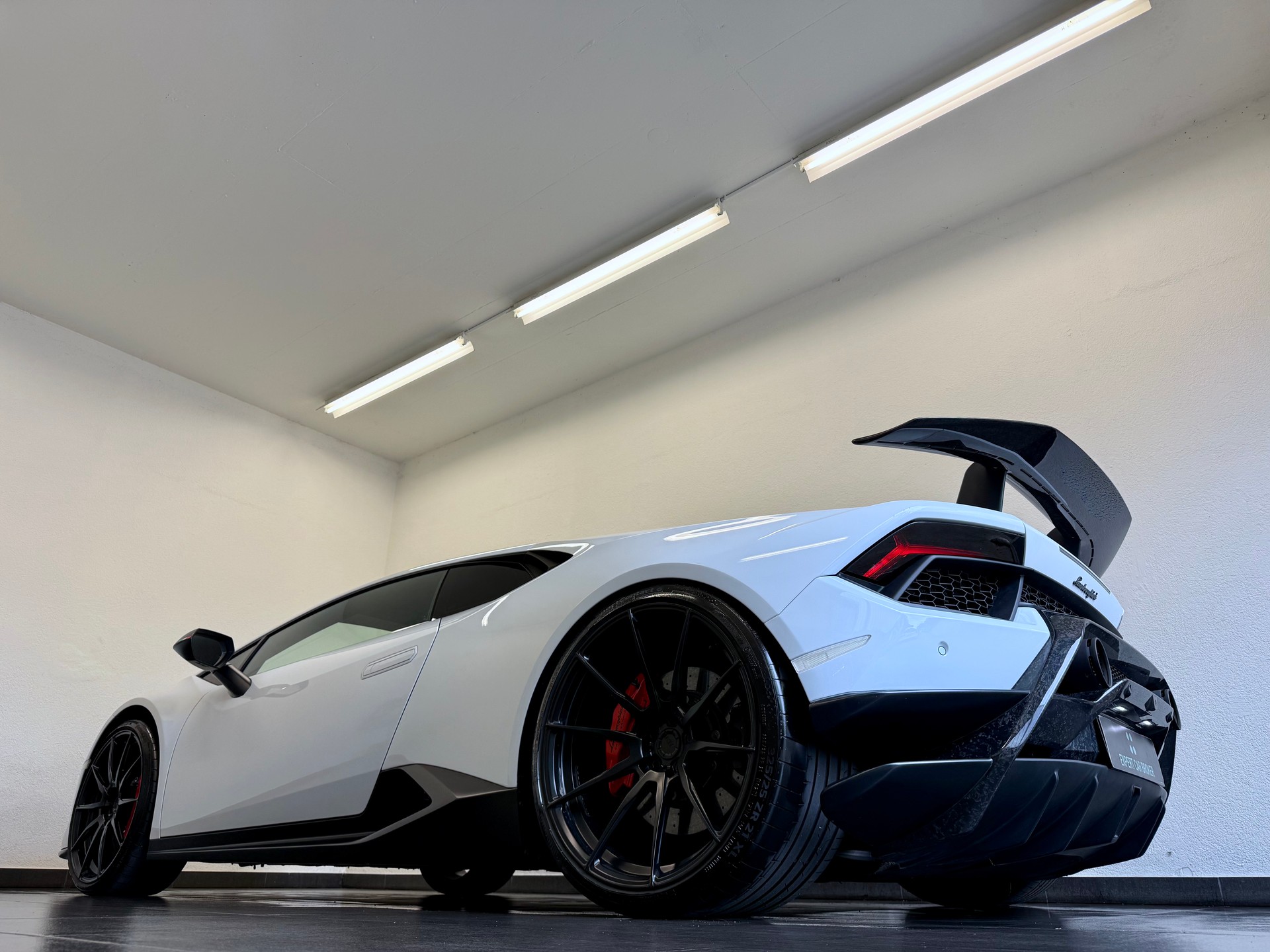 LAMBORGHINI Huracan LP640-4 Coupé Performante "UNIKAT" DCT-image-12