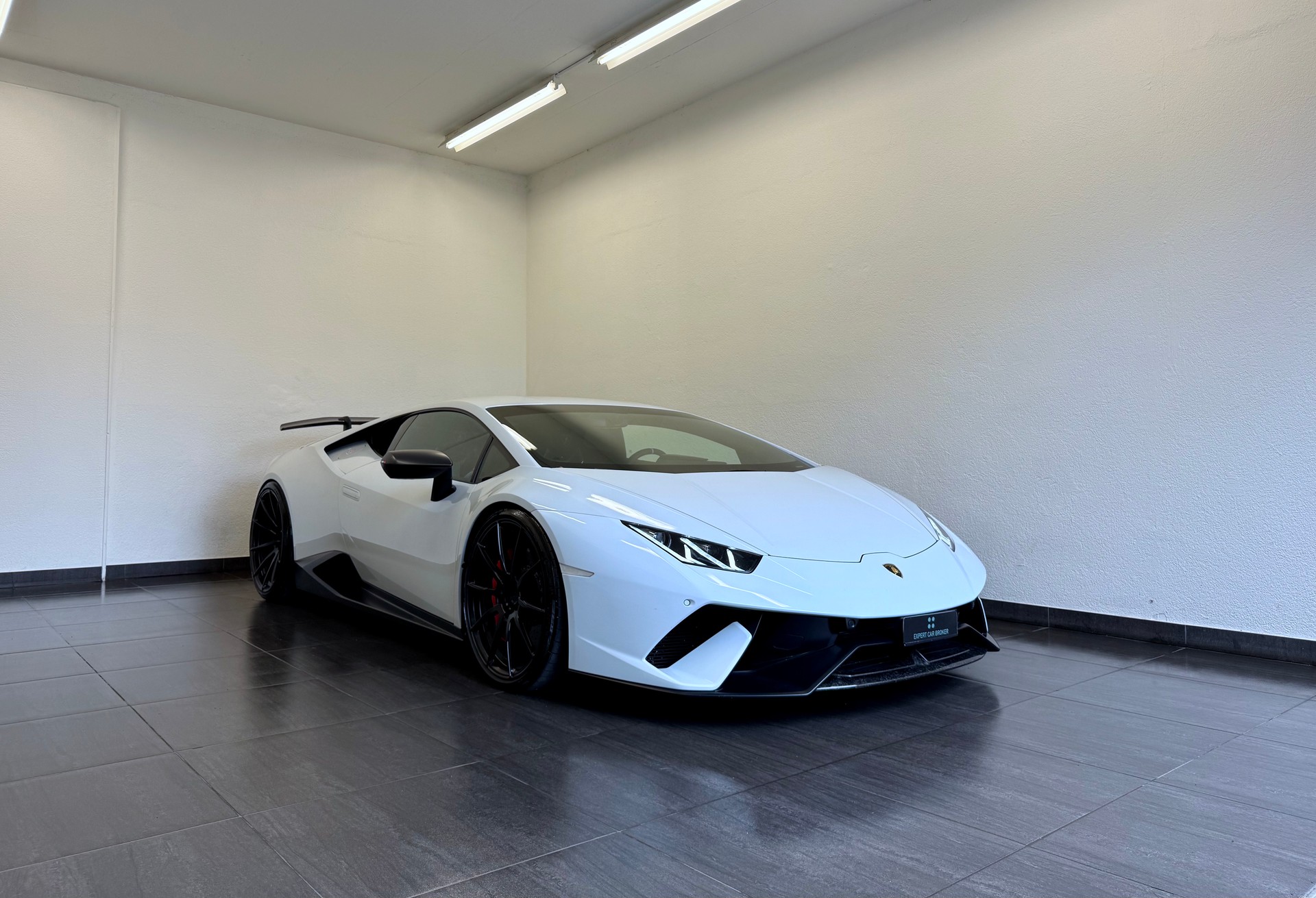 LAMBORGHINI Huracan LP640-4 Coupé Performante "UNIKAT" DCT-image-2