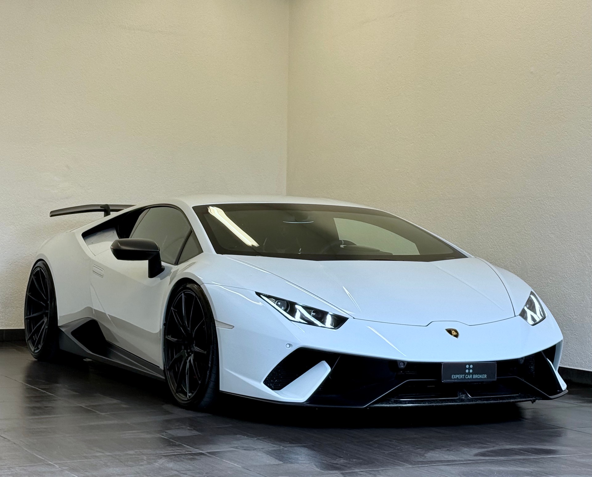 LAMBORGHINI Huracan LP640-4 Coupé Performante "UNIKAT" DCT-image-1