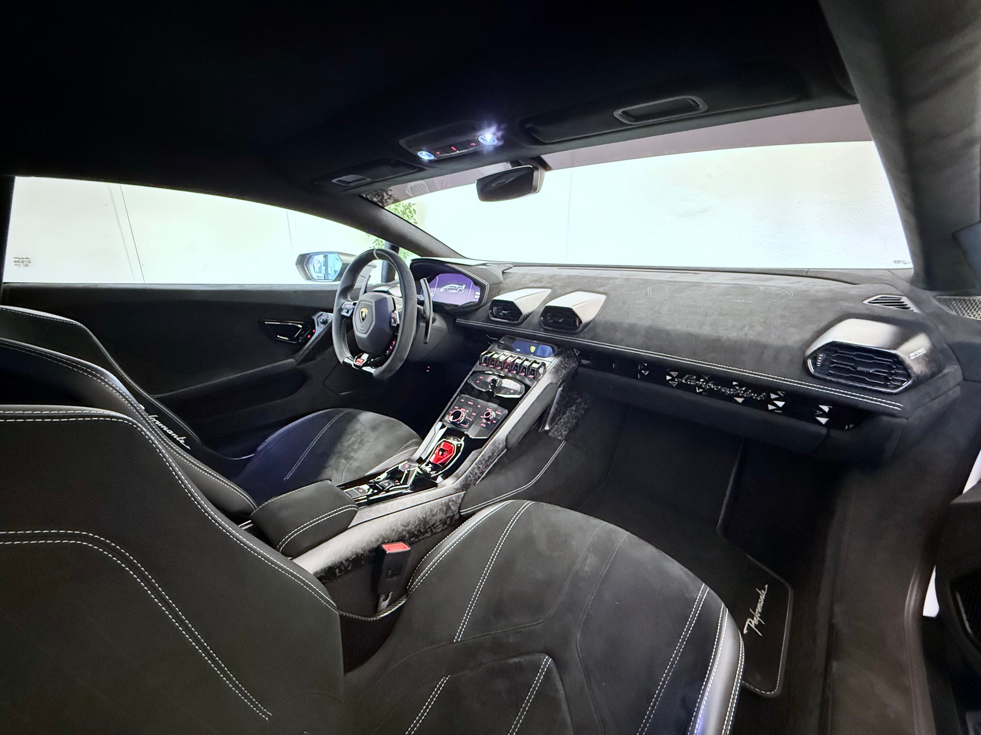 LAMBORGHINI Huracan LP640-4 Coupé Performante "UNIKAT" DCT-image-21