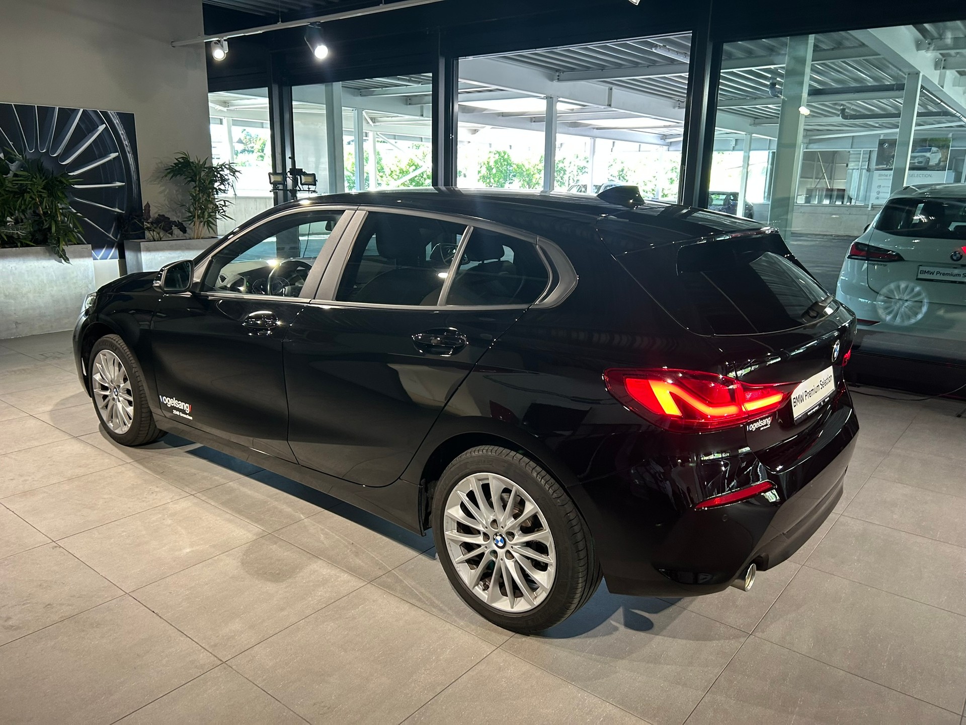 BMW 118i Steptronic-image-8