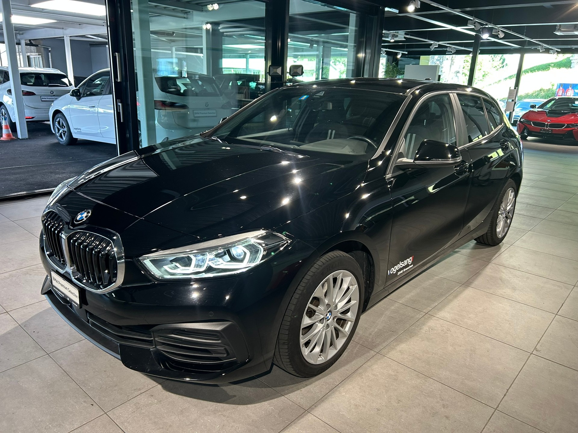 BMW 118i Steptronic-image-5