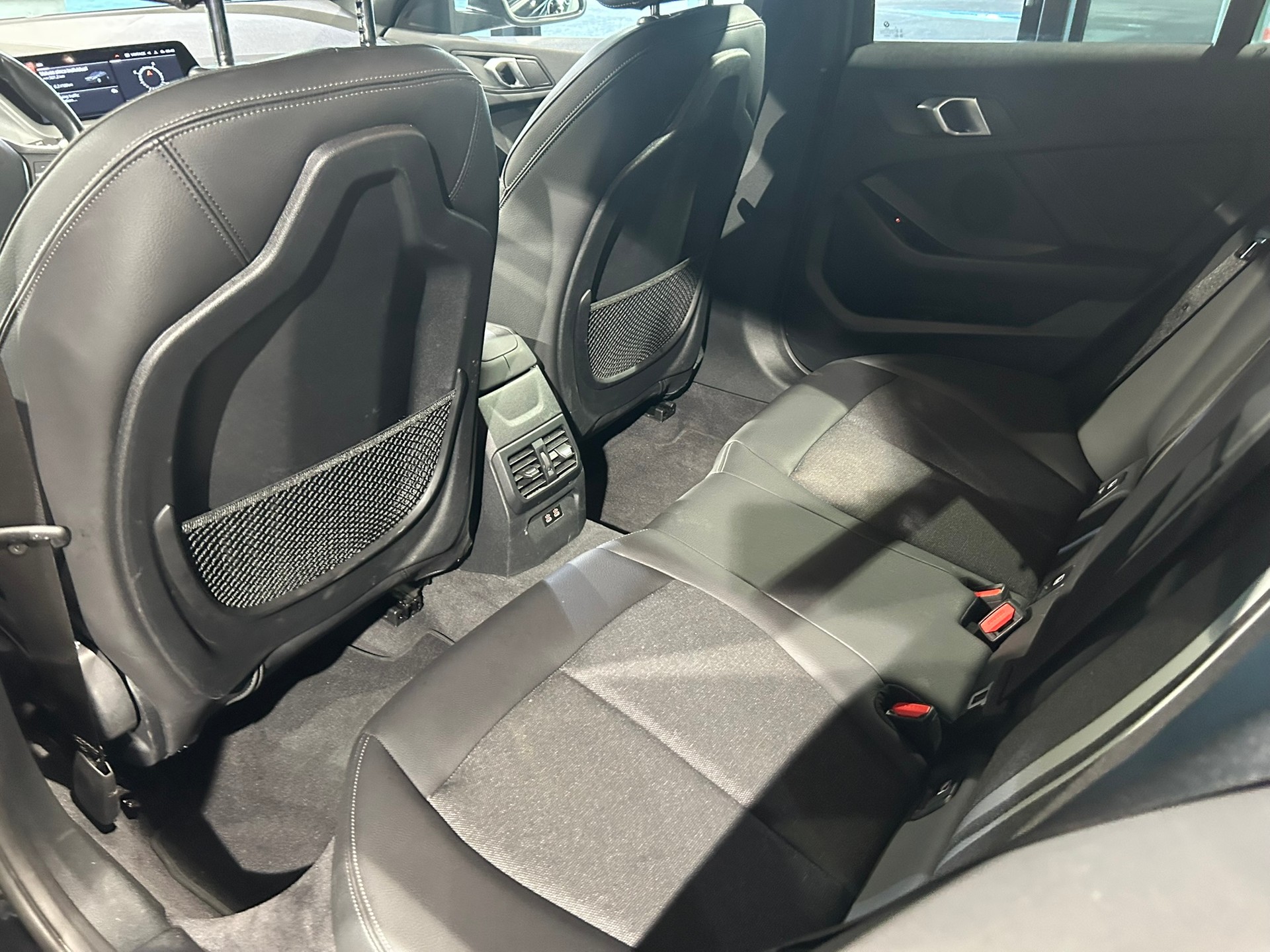 BMW 118i Steptronic-image-22
