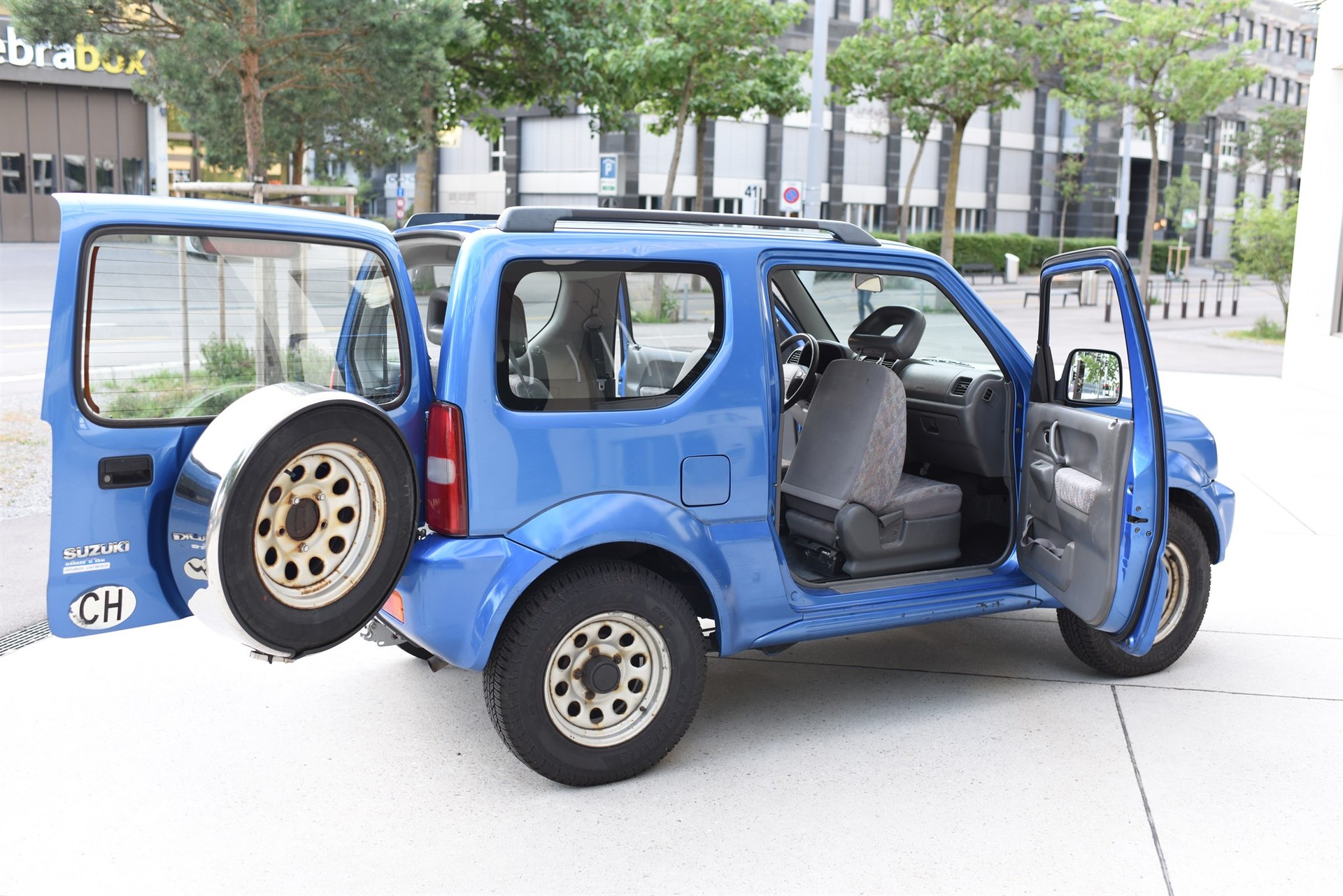 SUZUKI 1.3 4WD JLX-image-3