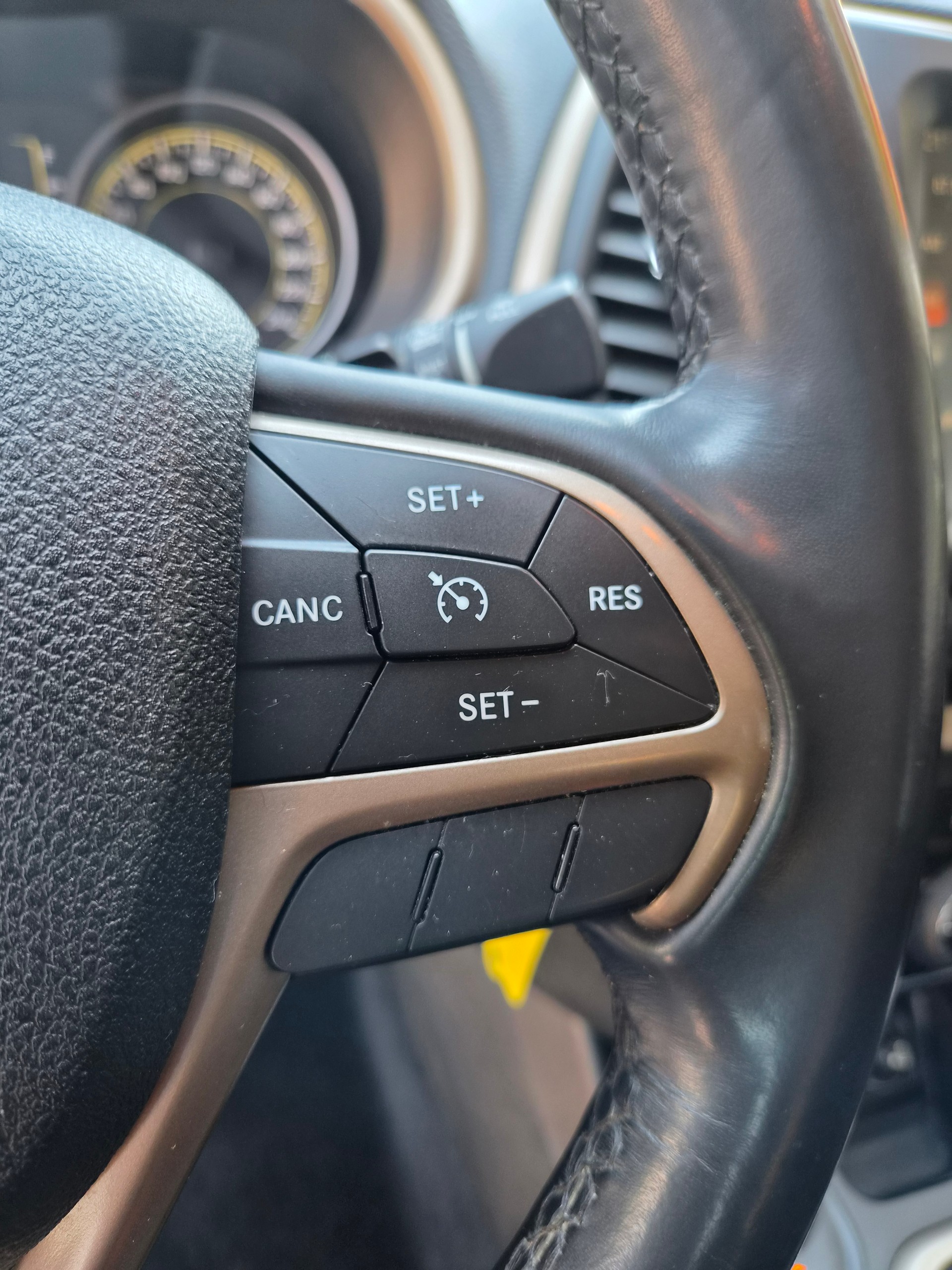 JEEP Cherokee 2.2TD Longitude AWD 9ATX-image-14