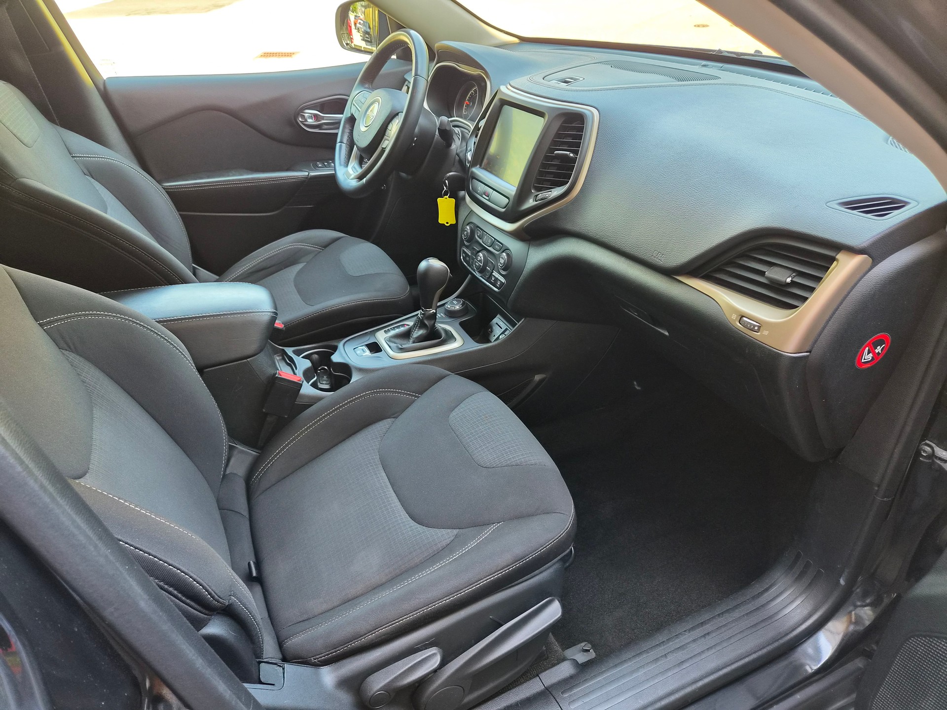 JEEP Cherokee 2.2TD Longitude AWD 9ATX-image-8