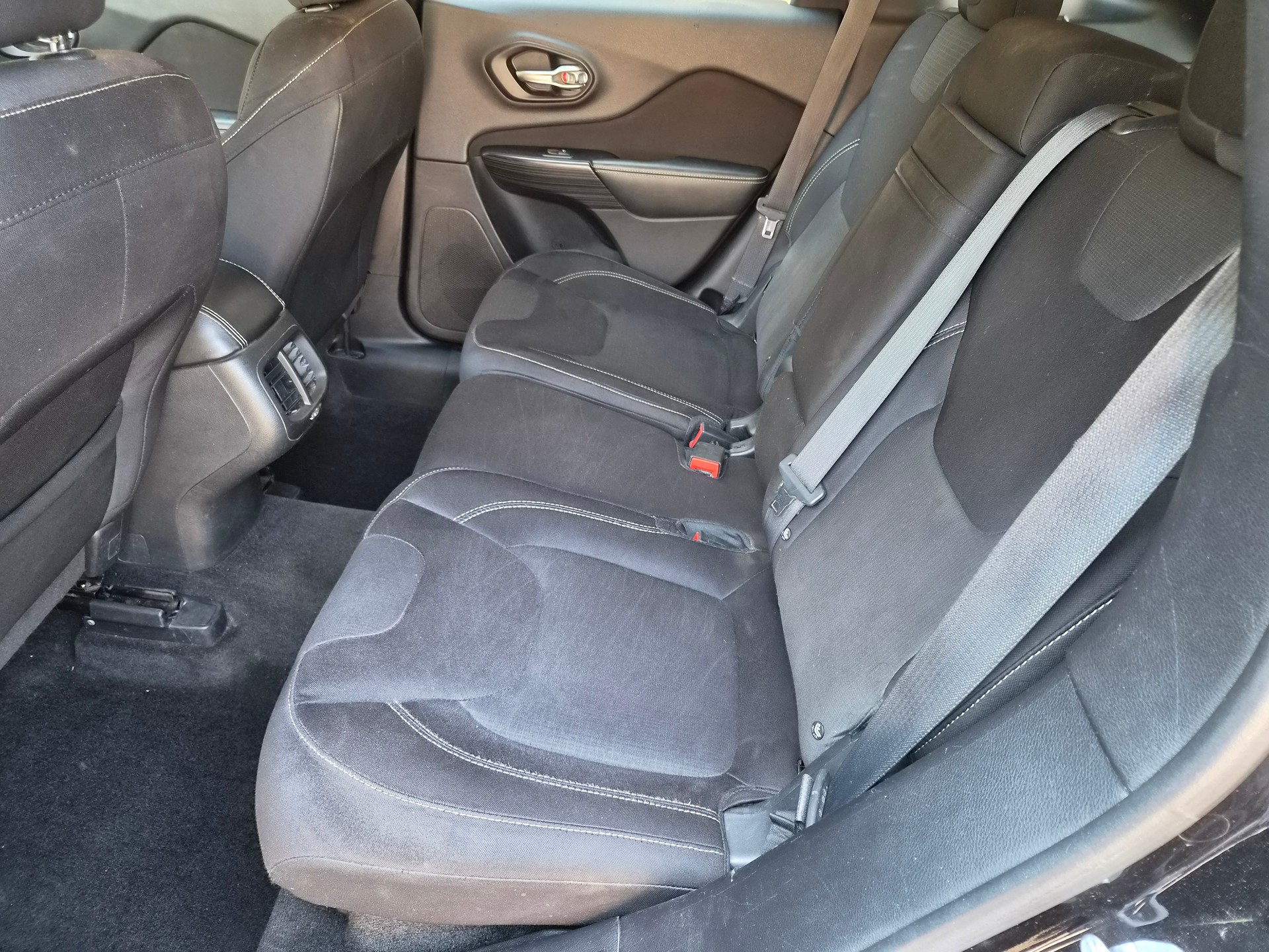 JEEP Cherokee 2.2TD Longitude AWD 9ATX-image-7