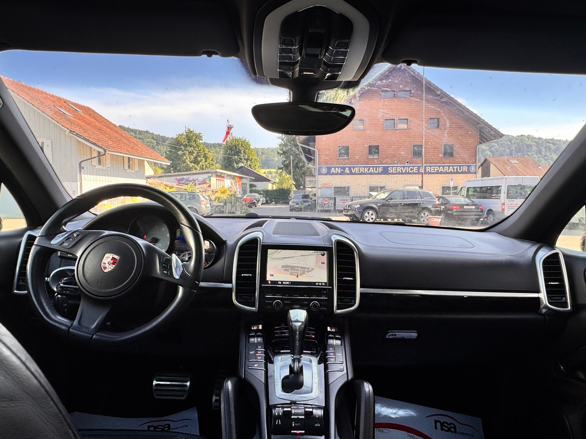 PORSCHE Cayenne S-image-14