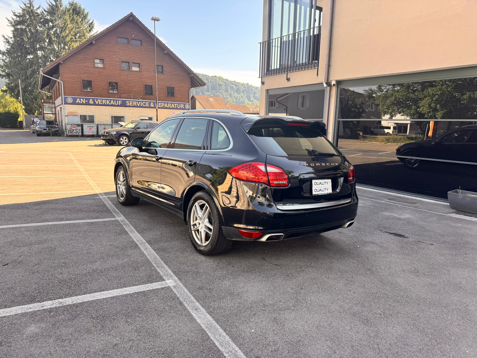 PORSCHE Cayenne S-image-5
