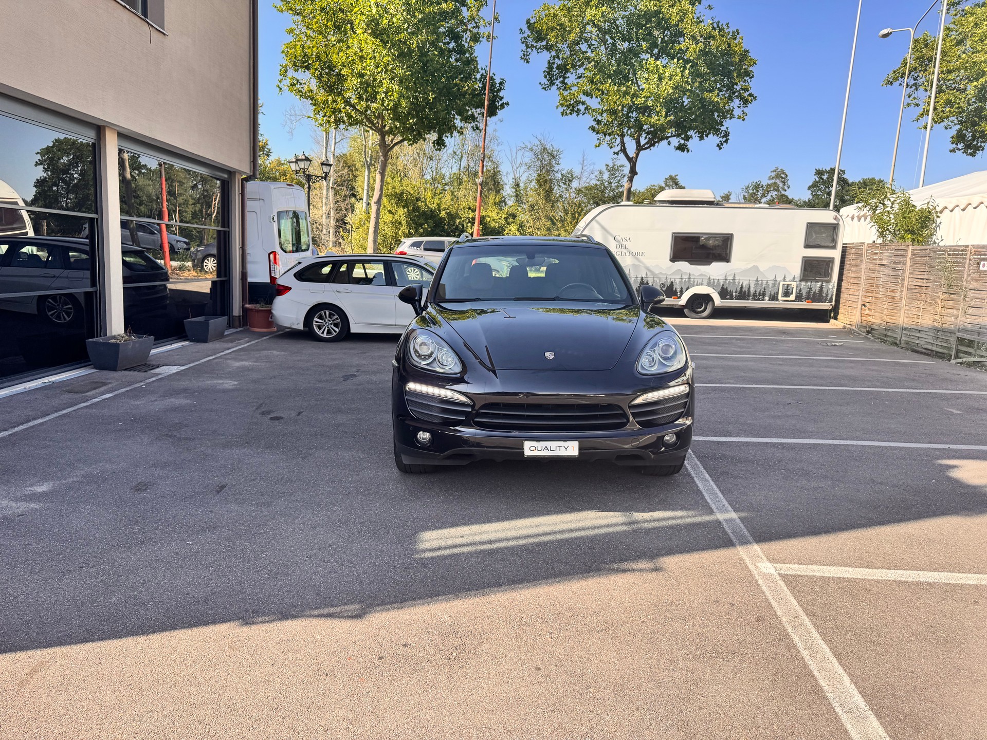 PORSCHE Cayenne S-showroom-element-2