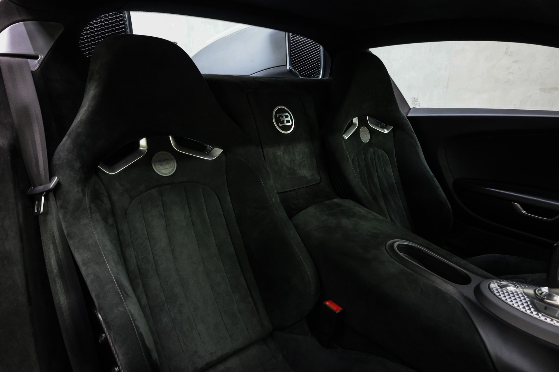 BUGATTI Veyron 16.4-image-32