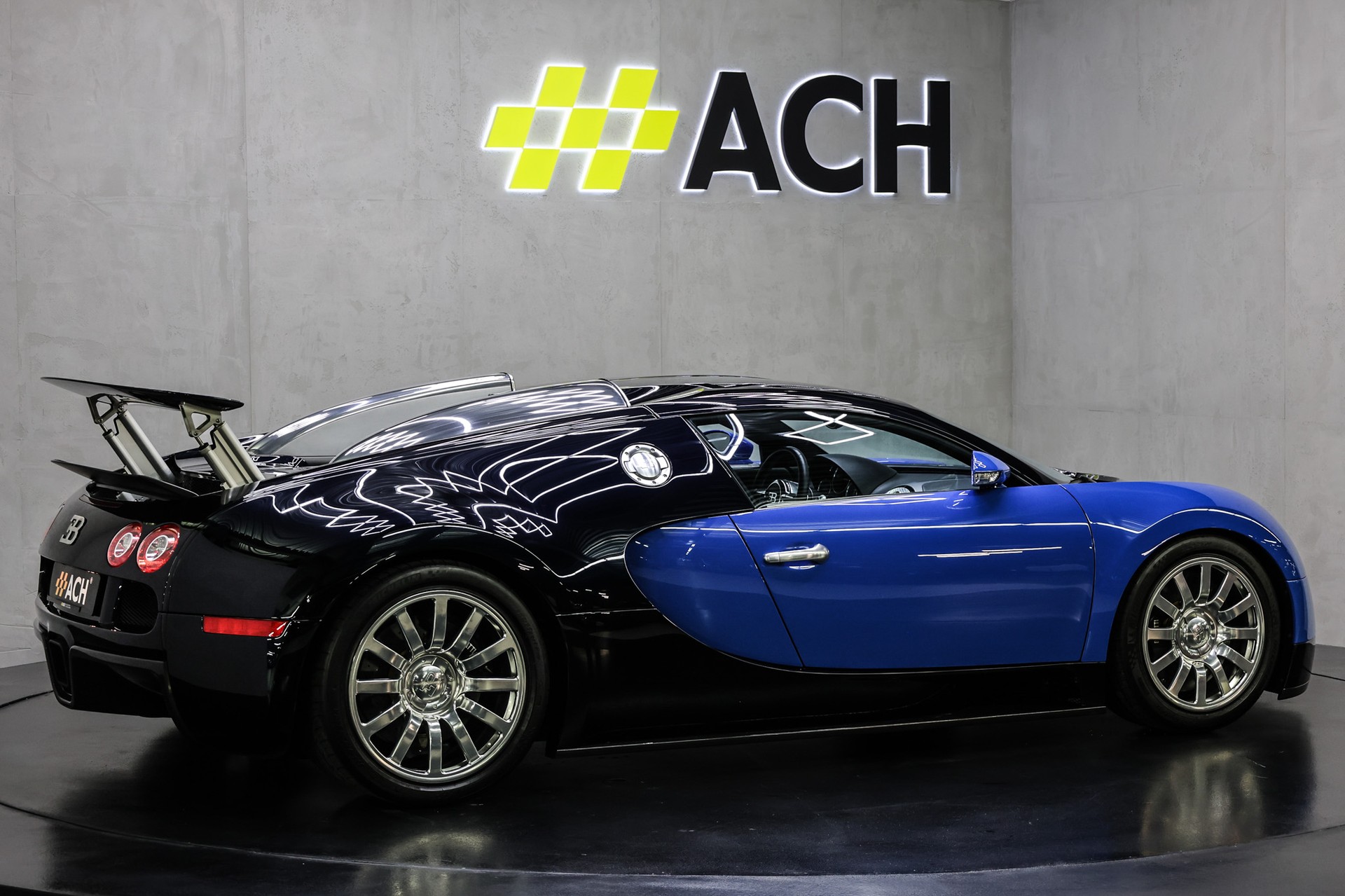 BUGATTI Veyron 16.4-image-9