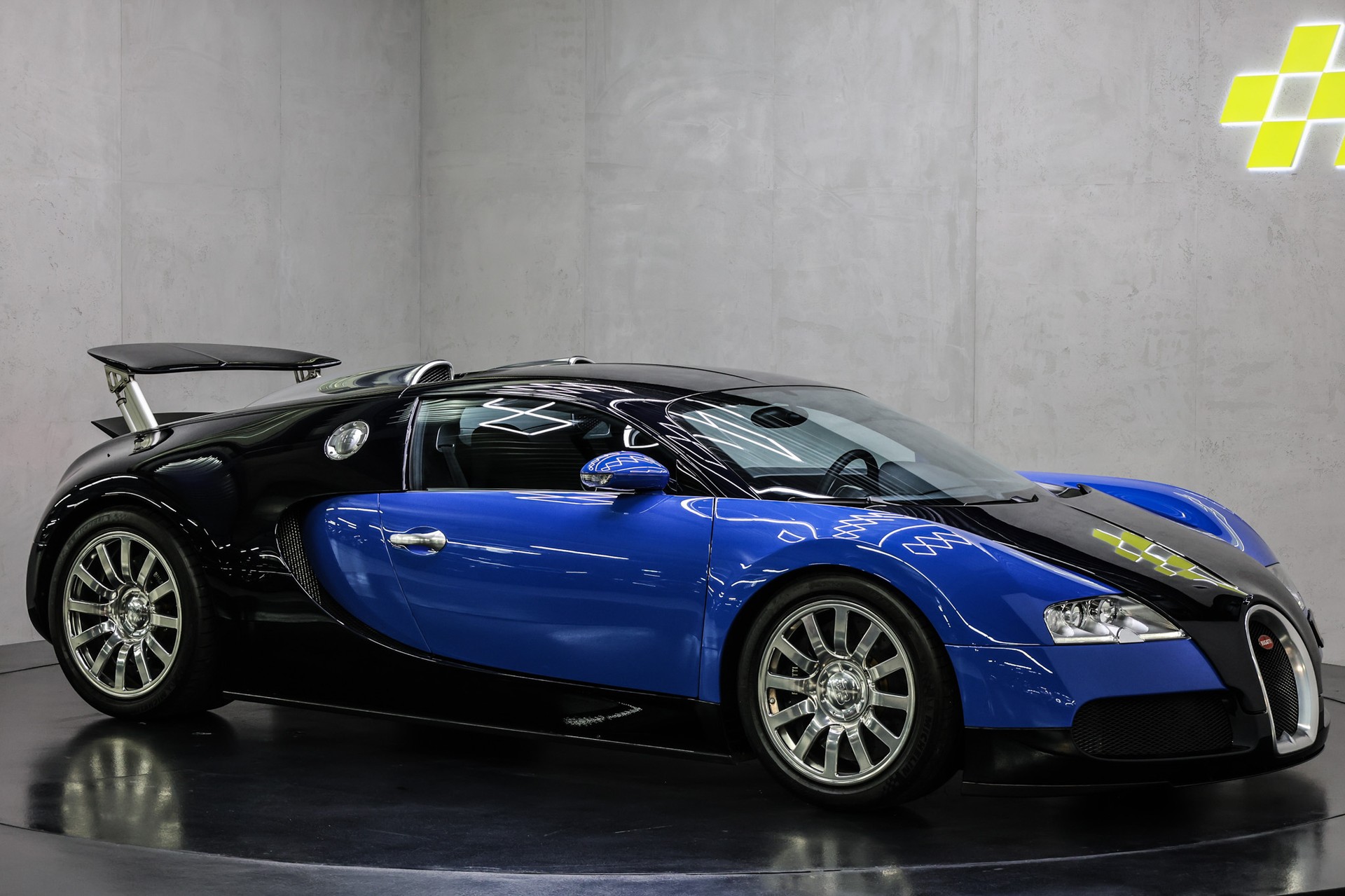 BUGATTI Veyron 16.4-image-11