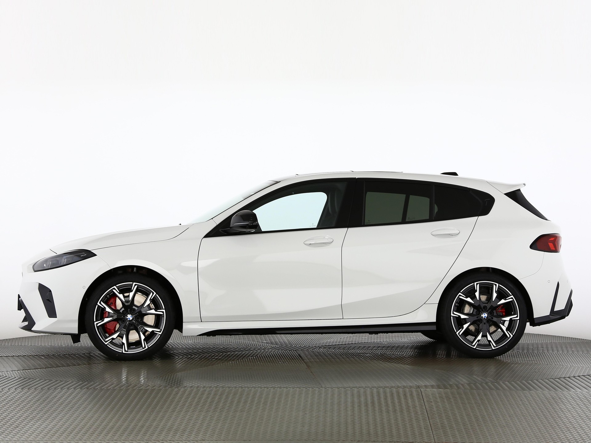 BMW 123 xDrive-showroom-element-2