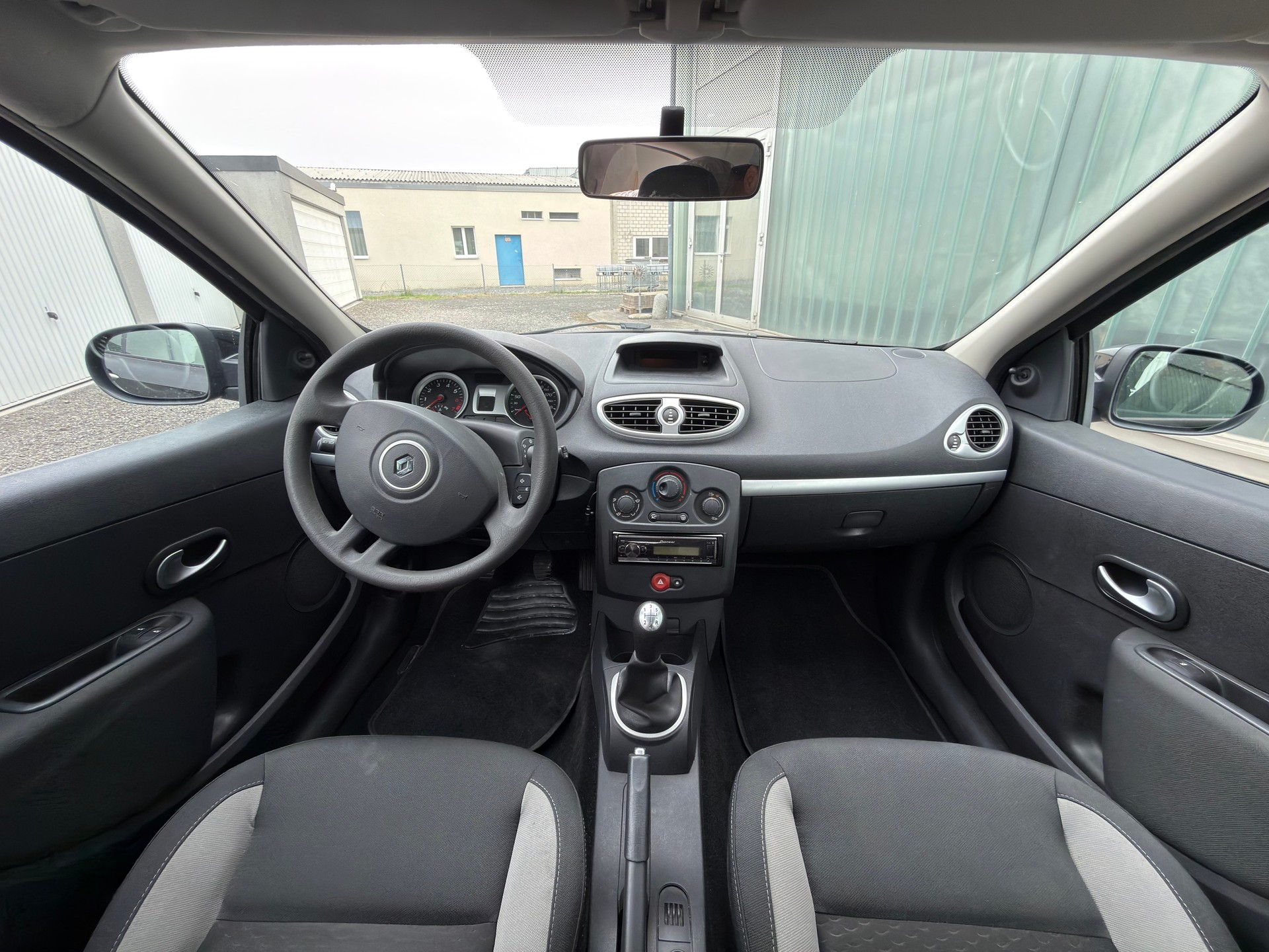 RENAULT 1.2 16V Expression-image-1