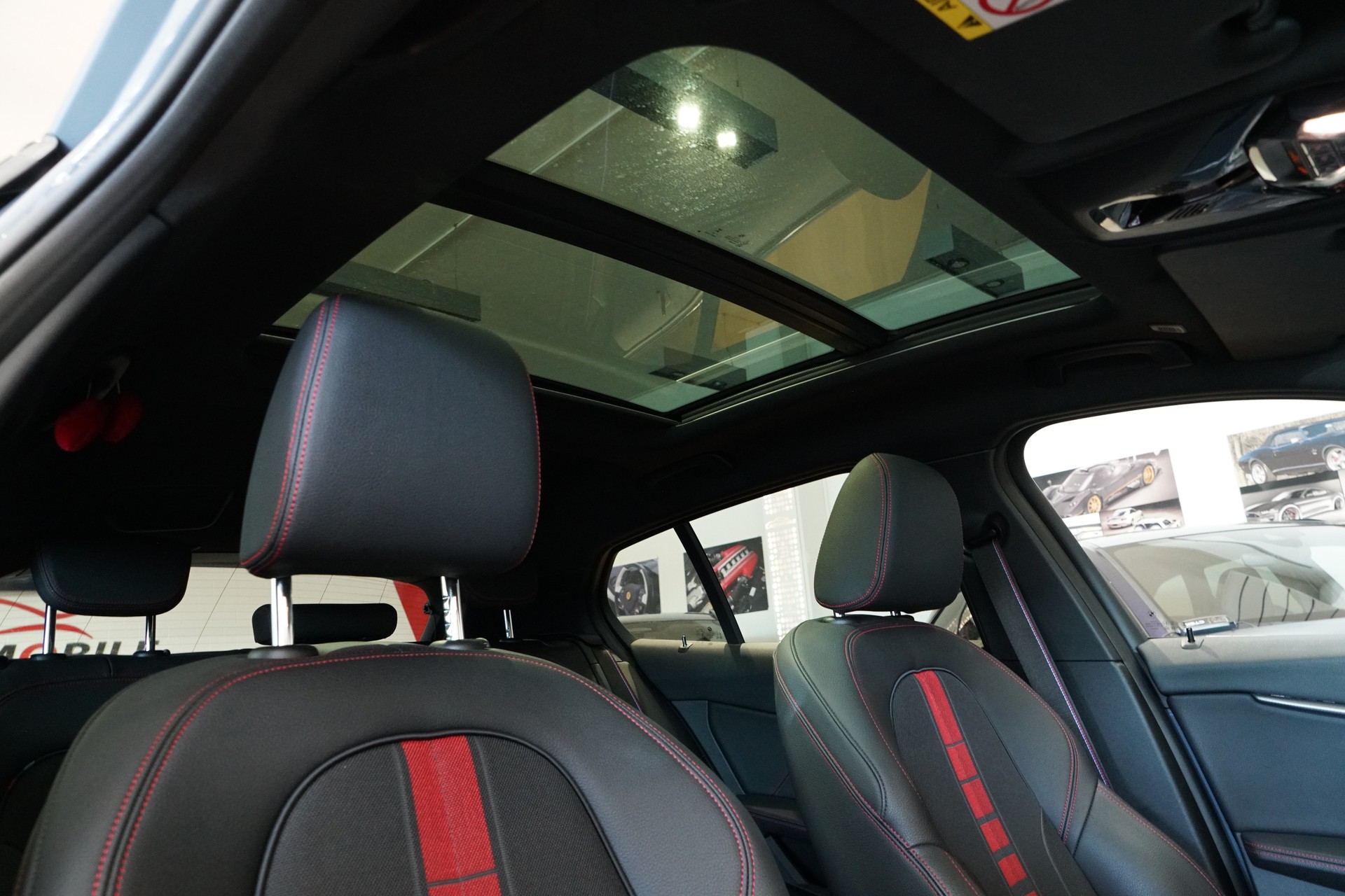 BMW 128ti M Sport Pro Steptronic-image-16