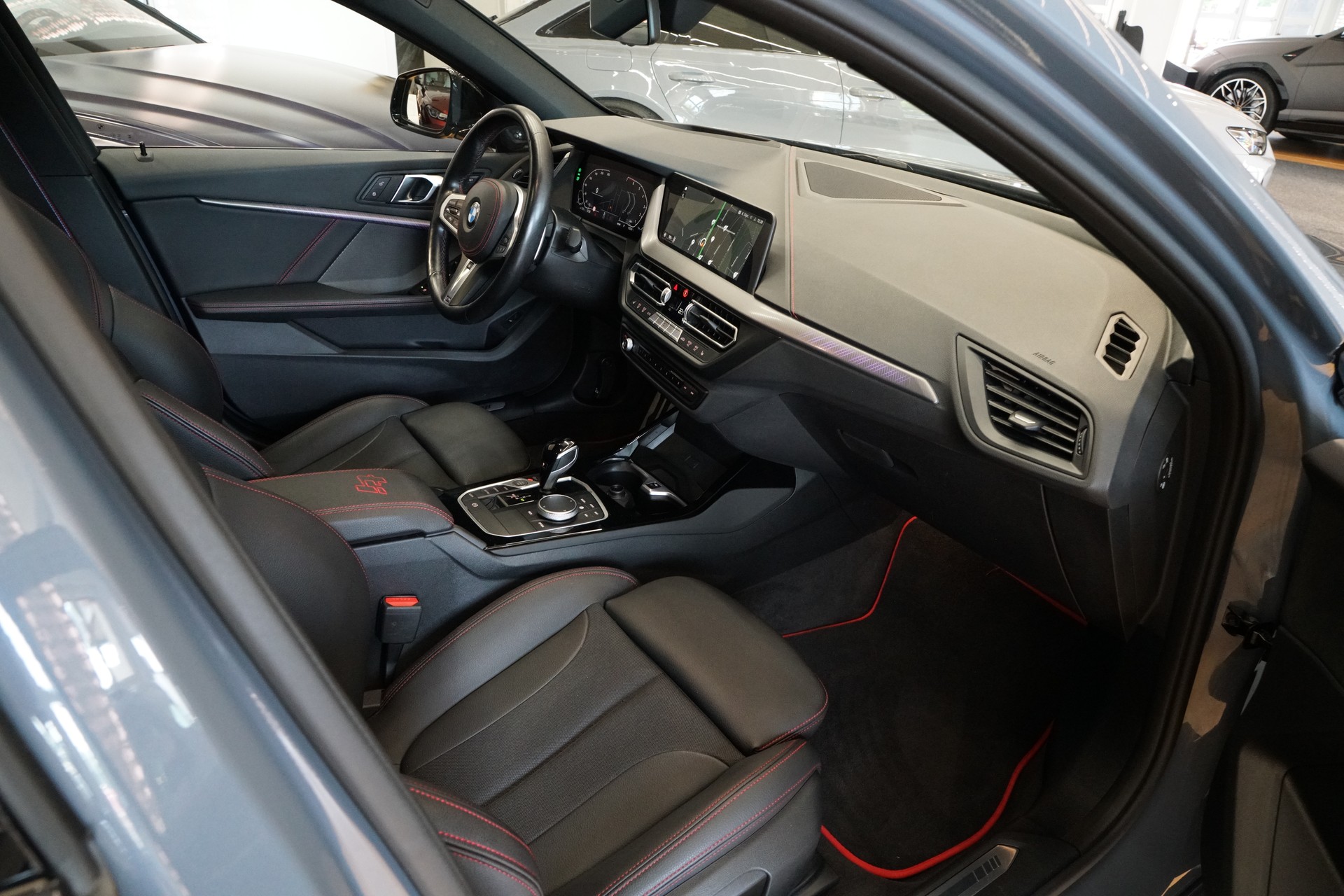 BMW 128ti M Sport Pro Steptronic-image-15