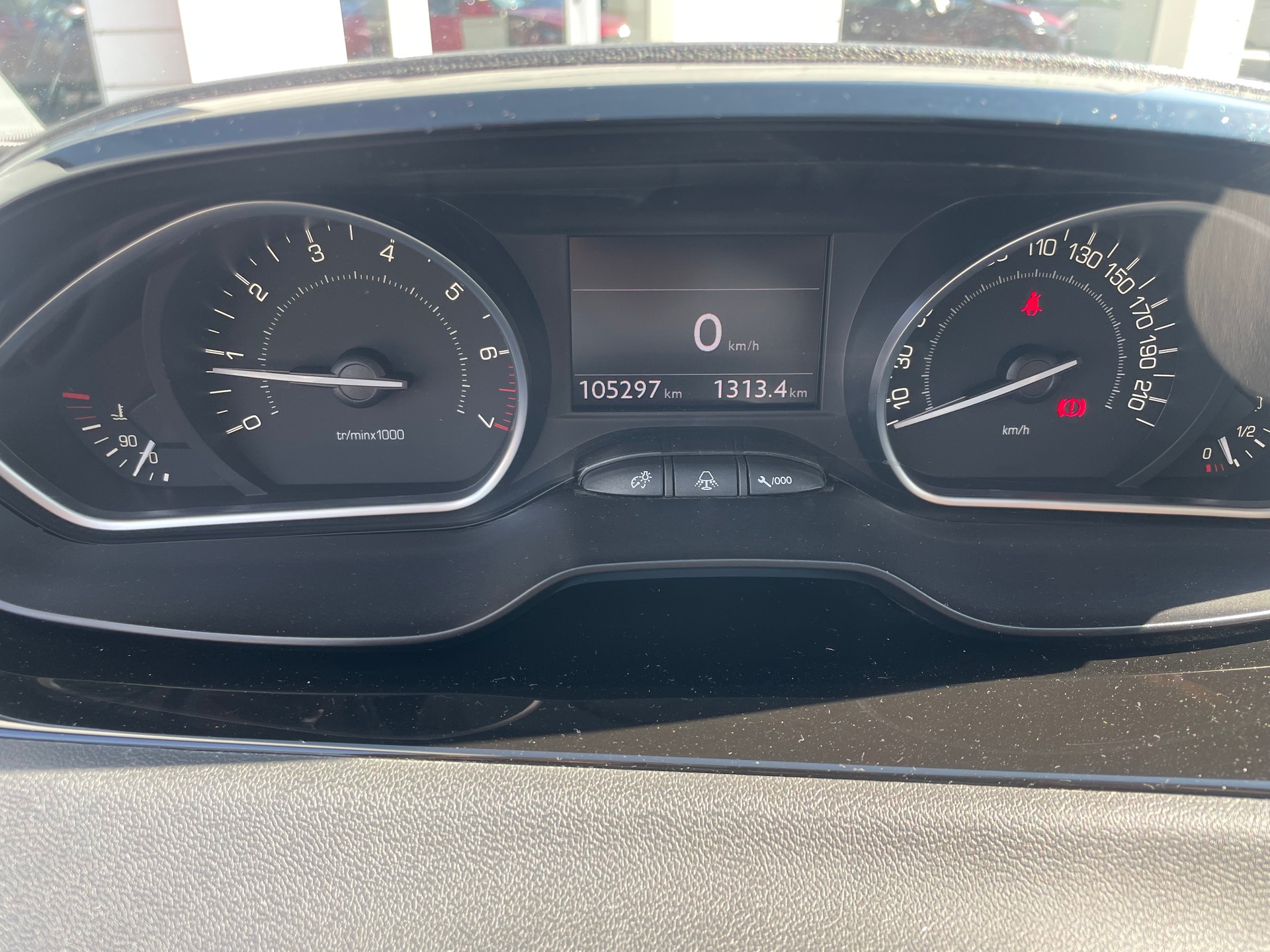 PEUGEOT 208 1.2 VTI Access-image-10