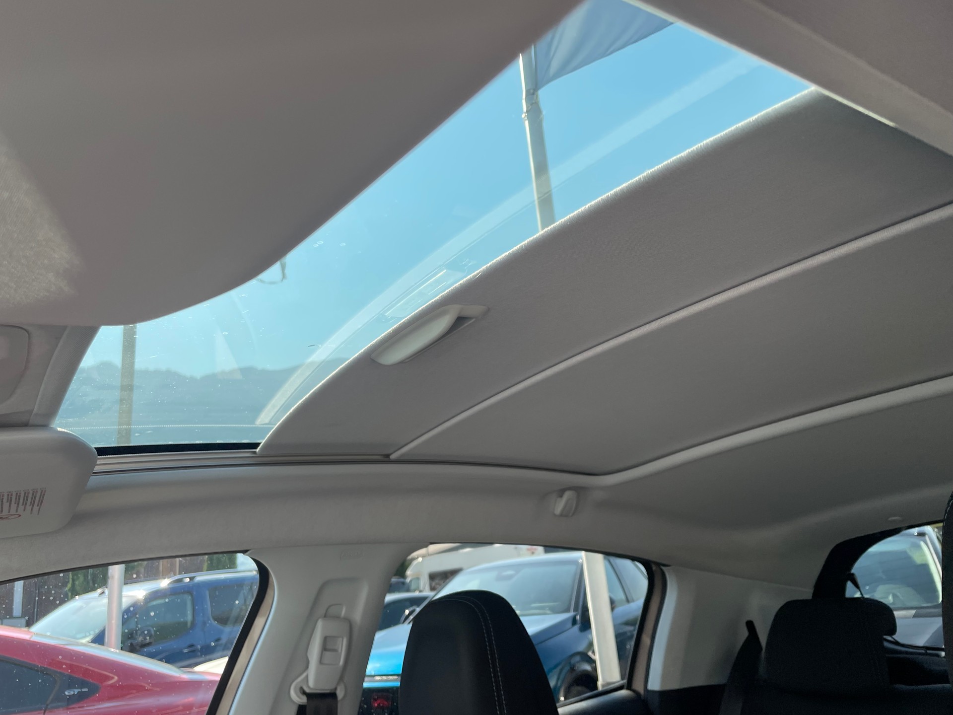 PEUGEOT 208 1.2 VTI Access-image-12