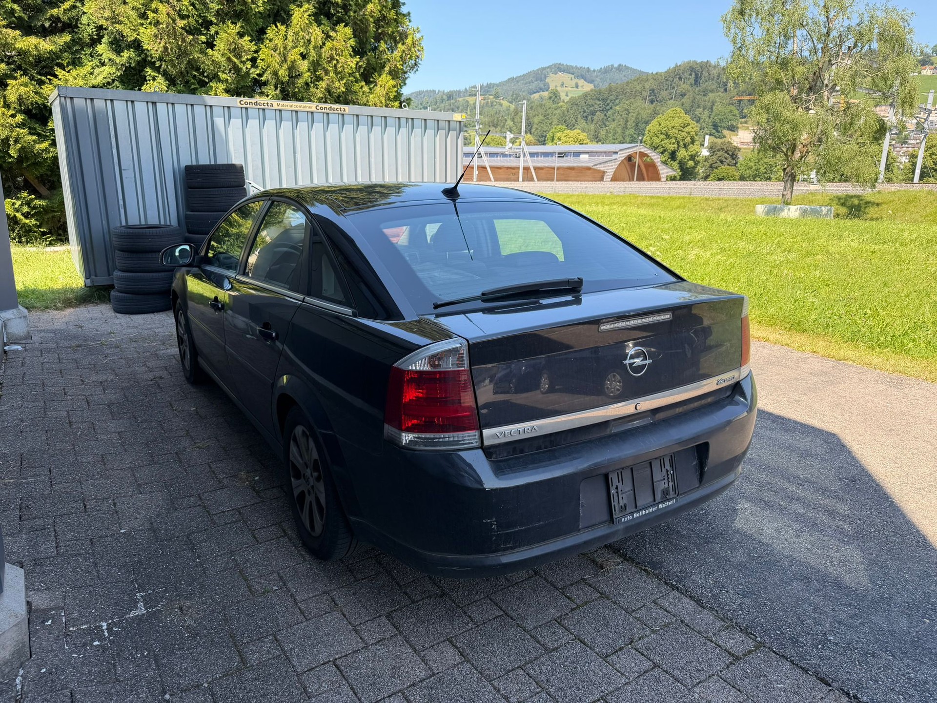 OPEL Vectra 2.2 Diamond *CH-Fahrzeug**Ab Platz**Motor&Getriebe i.O*-image-3